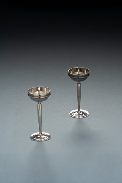 SET DE 6 COQUETIERS ART DÉCO EN MÉTAL ARGENTÉ, 1930s