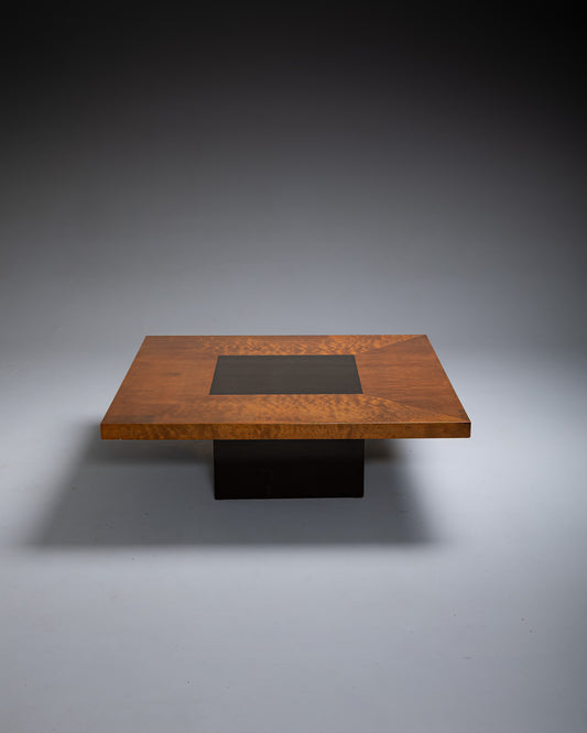 TABLE BASSE EN LOUPE D’ORME, 1970s