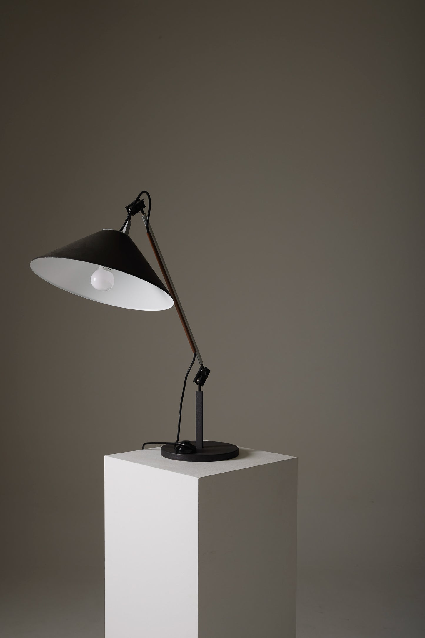 ENZO MARI AND GIANCARLO FASSINA LAMP, 1970s