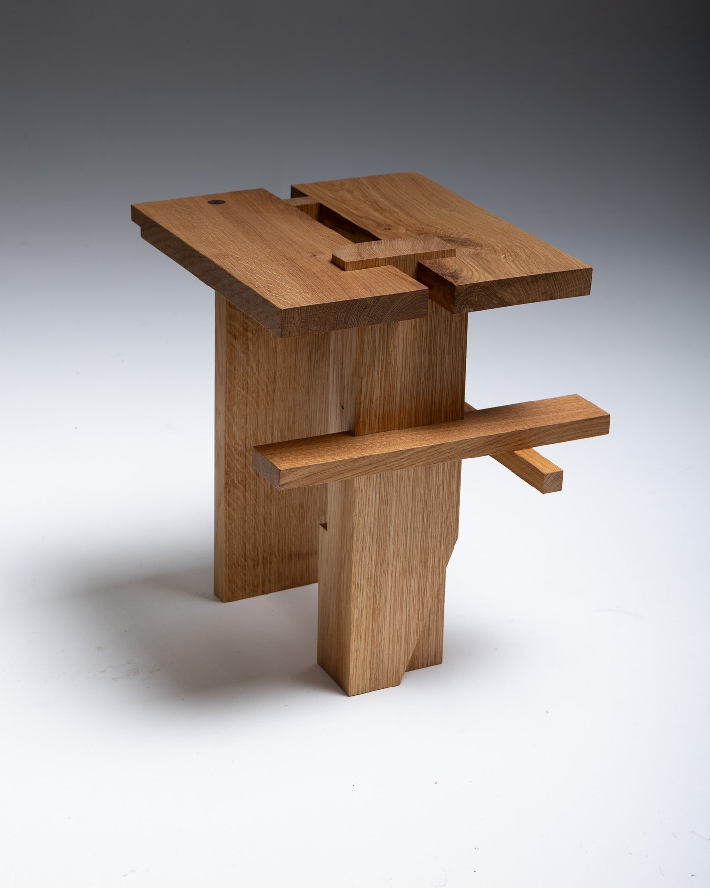 Oak Stool S4-03