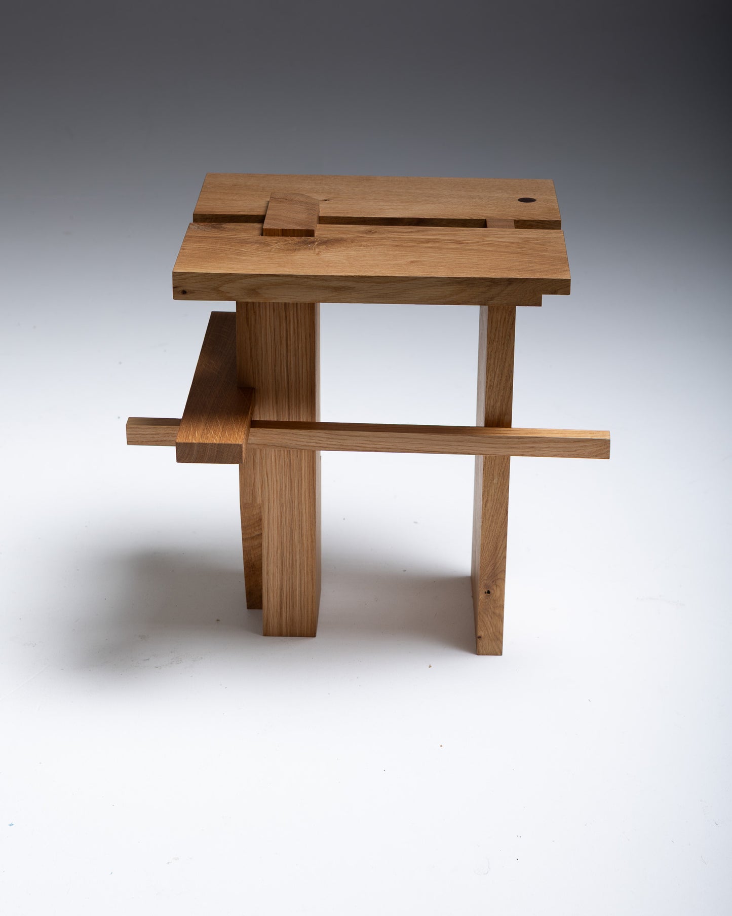 Oak Stool S4-03
