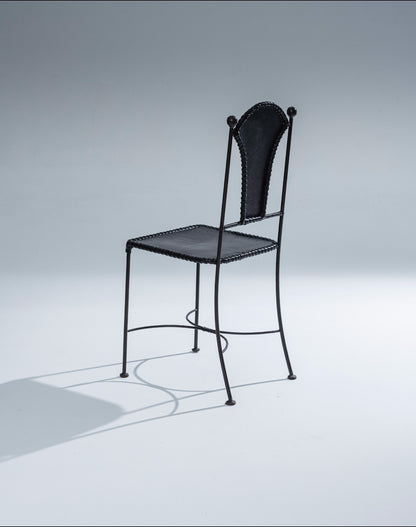 PAIRE DE CHAISES EN CUIR ET MÉTAL, 1970s