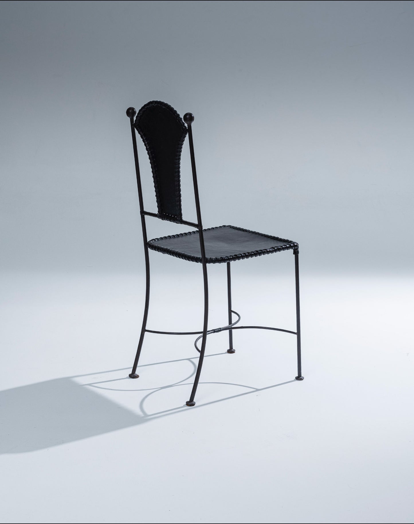 CHAISE EN CUIR ET MÉTAL, 1970s