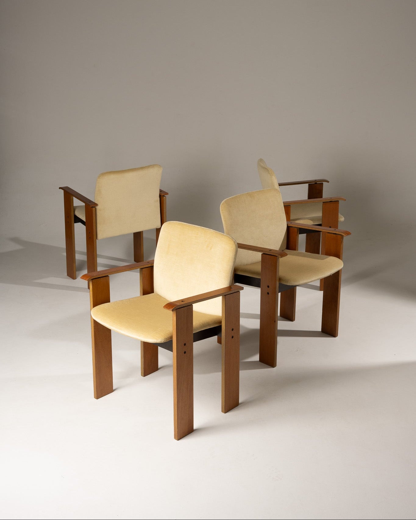 SET OF 4 WOOD AND VELVET CHAIRS, 1970s