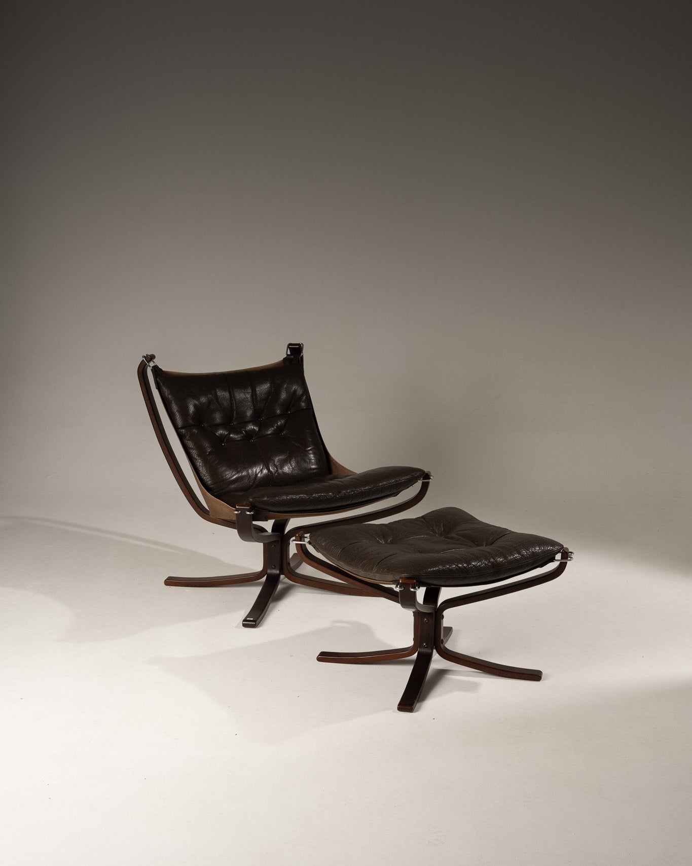 FALCON CHAIR AND OTTOMAN, S.RESSEL, 1970s