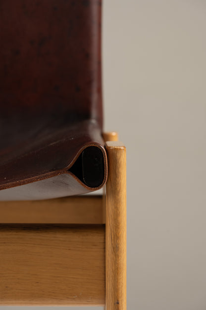 SET OF 4 WOOD AND LEATHER CHAIRS, 1970s