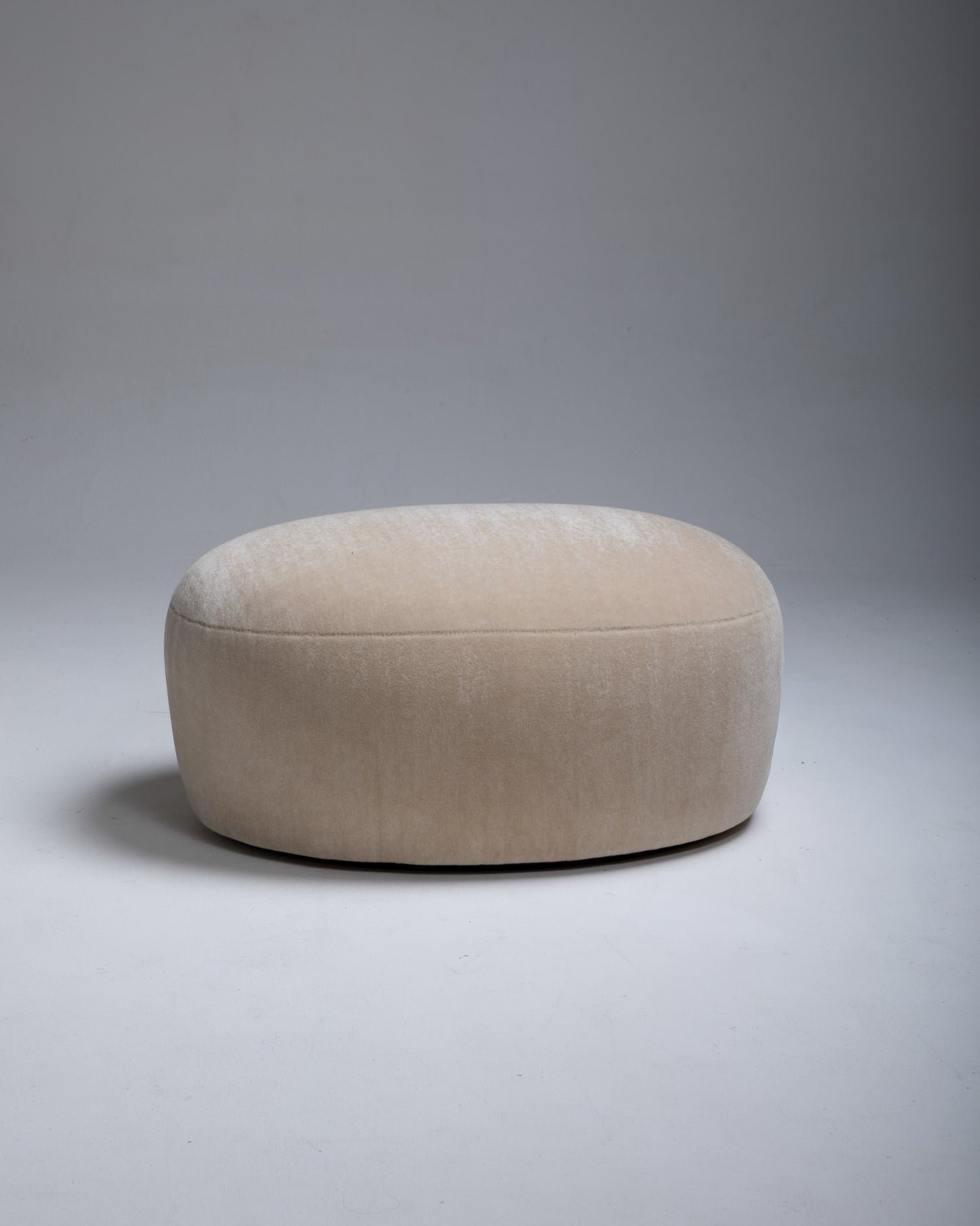 SOFA AND POUF, PIERRE AUGUSTIN ROSE