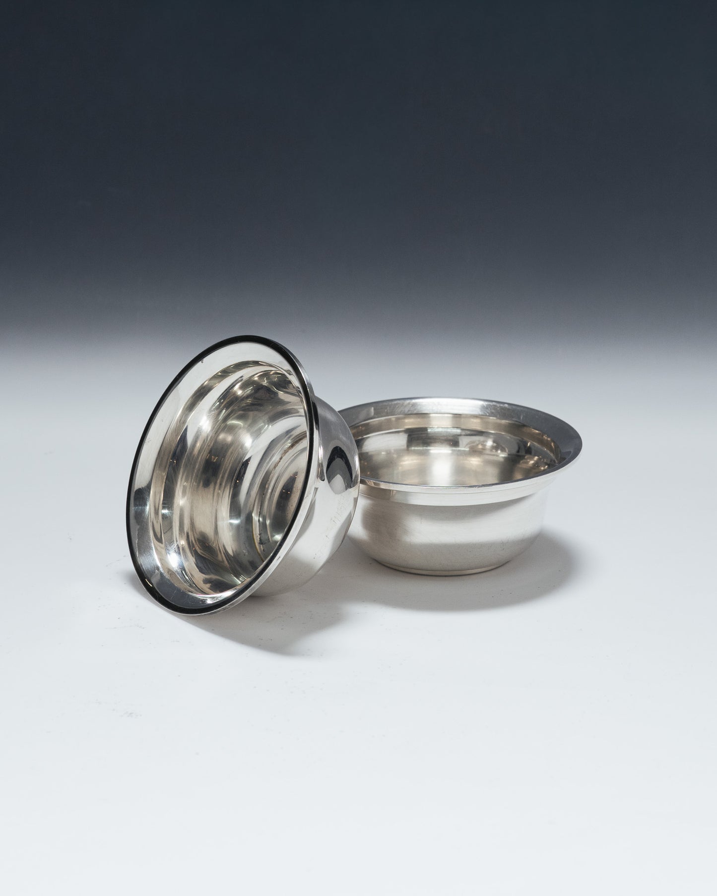 PAIRE DE COUPELLES EN MÉTAL ARGENTÉ, SAINT-MÉDARD, 1960s