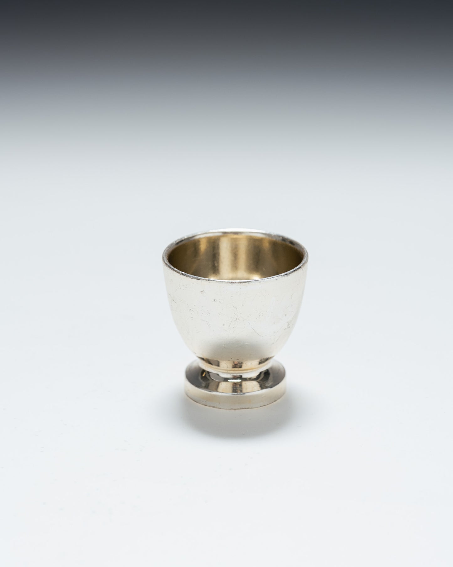 SILVER-PLATED METAL EGG CUP, 1940s