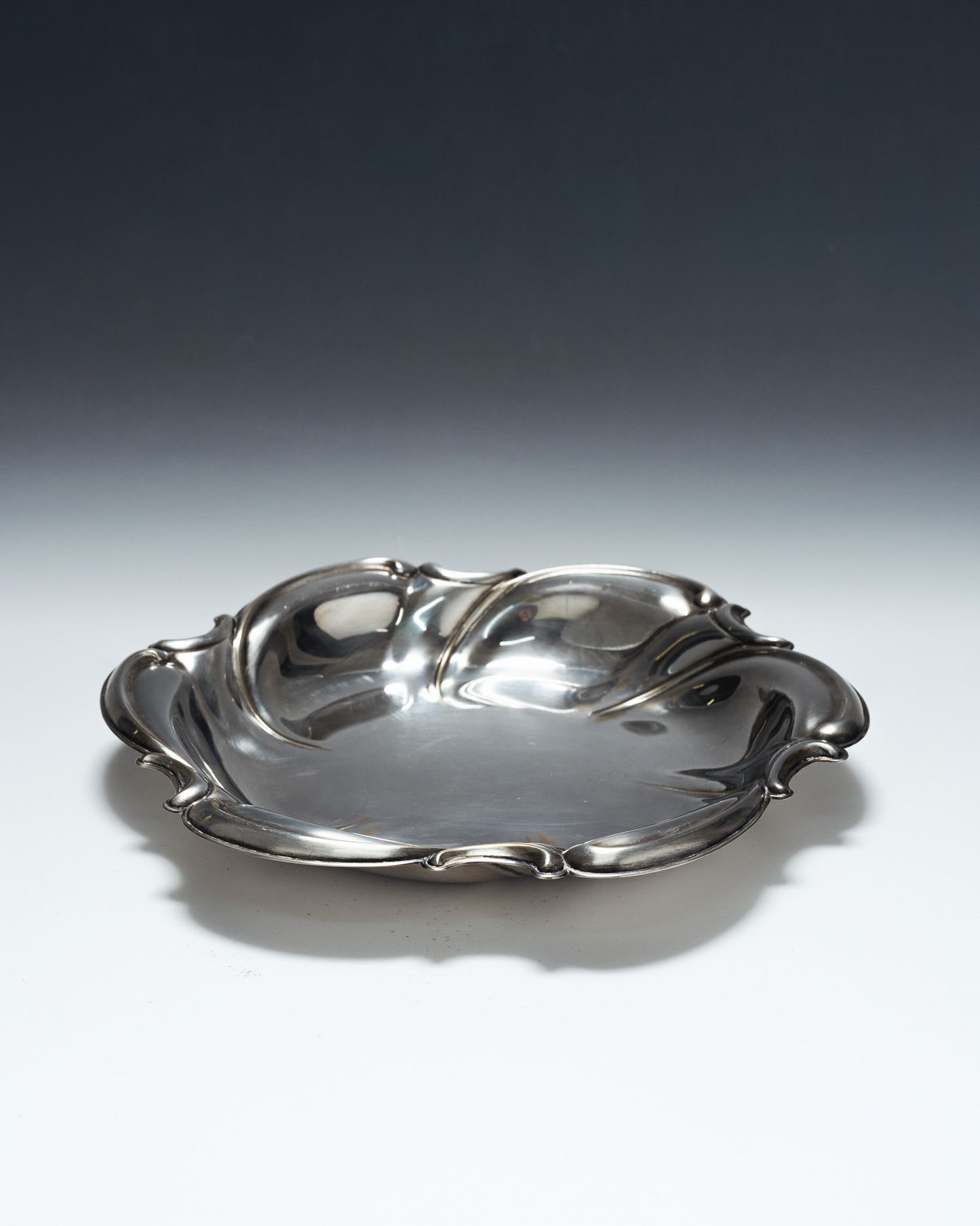 SILVER-PLATED METAL PLATE, 1920s