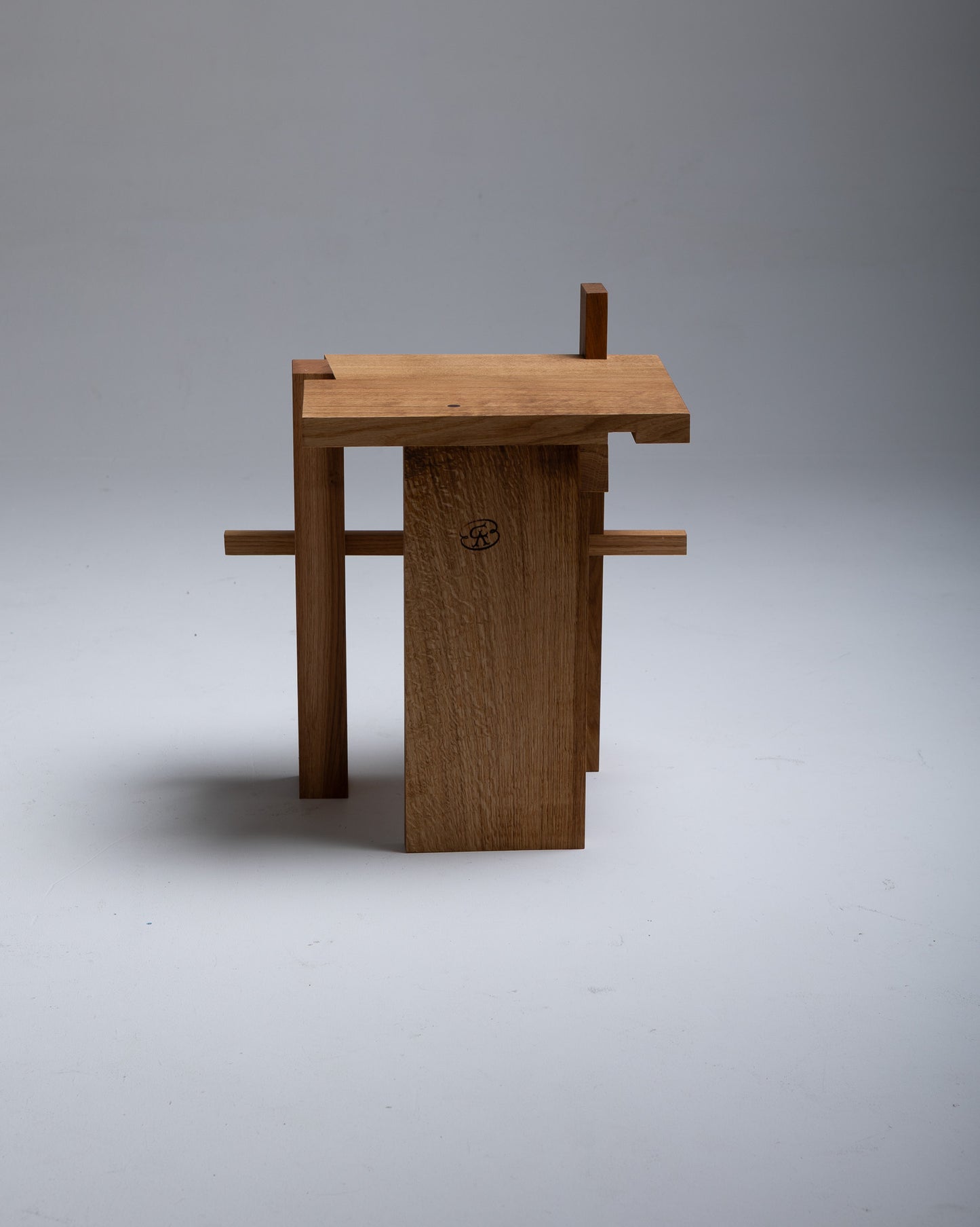 Oak S4-01 Stool