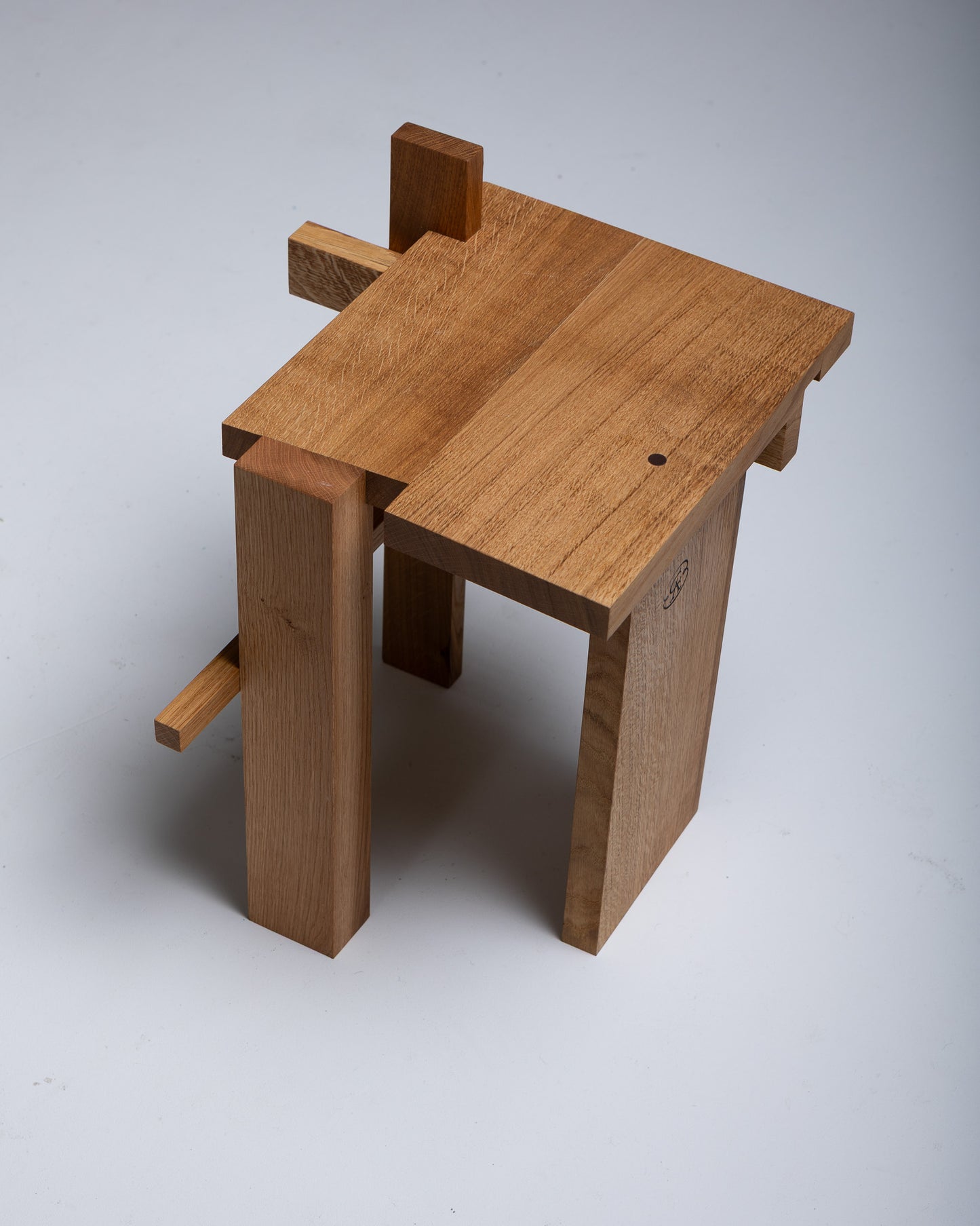 Oak S4-01 Stool
