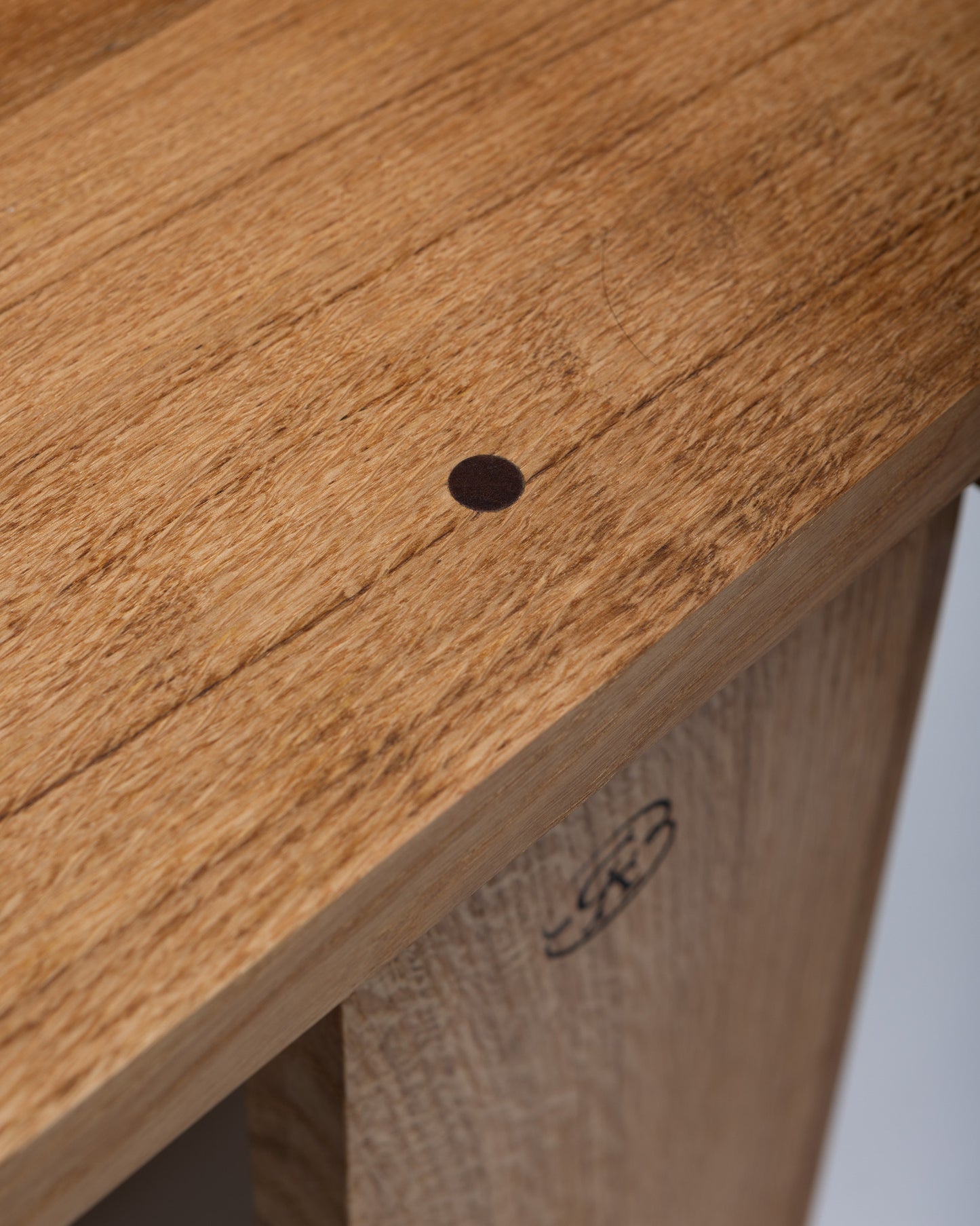 Oak S4-01 Stool