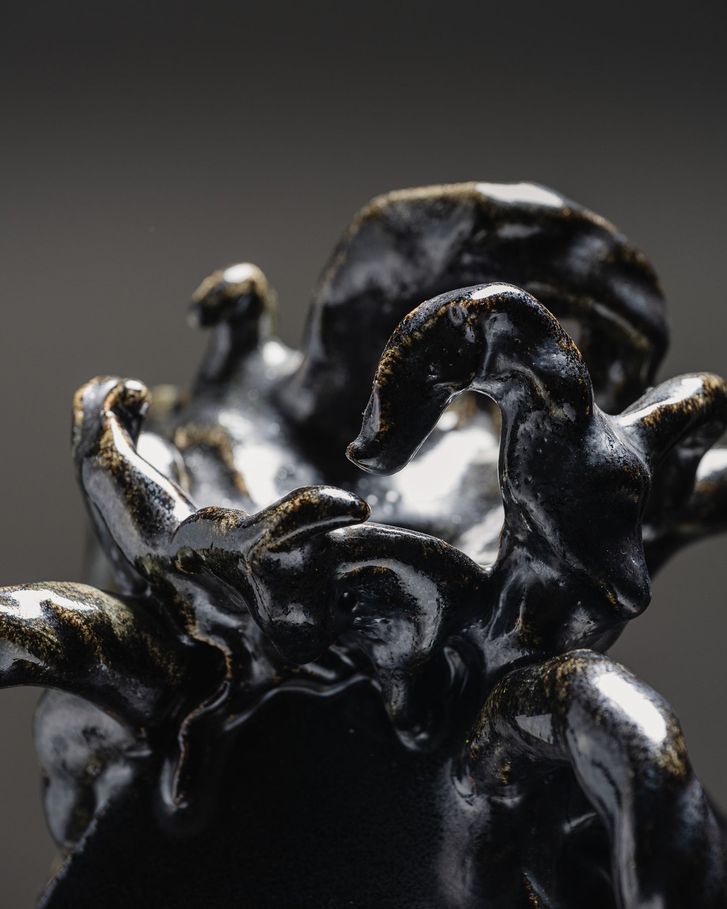 VASE HEAR MY SOUL, SLOW YOUR ASHES