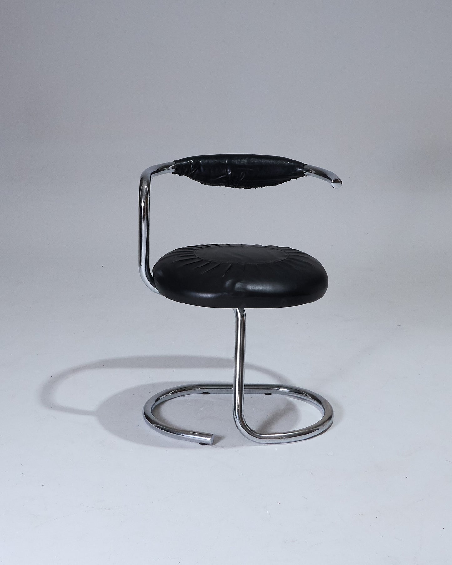 PAIR OF GIOTTO STOPPINO COBRA CHAIRS, 1970s