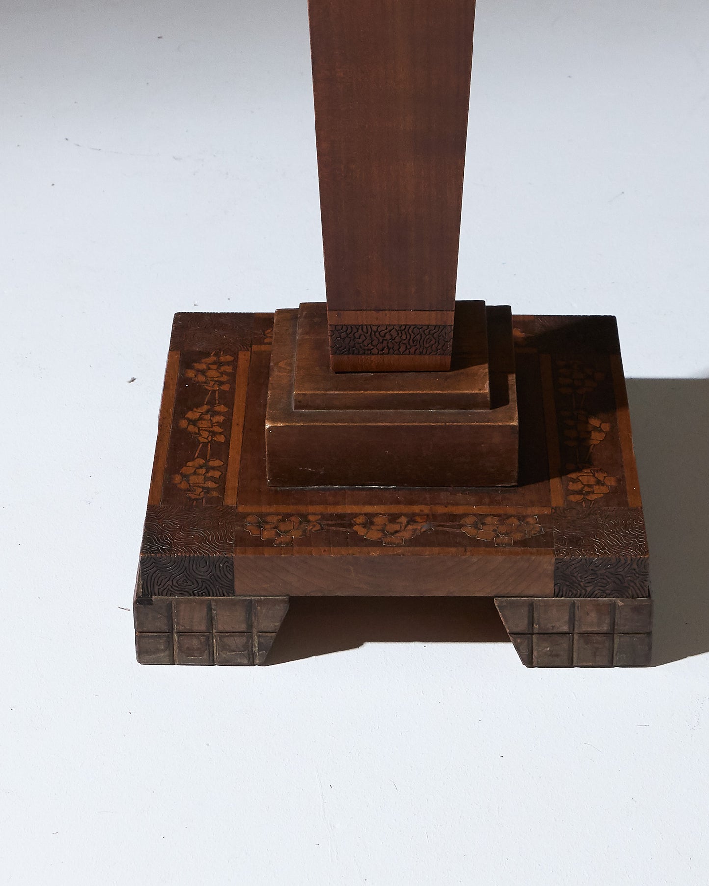 COLONNE EN BOIS, ART DÉCO, 1930s