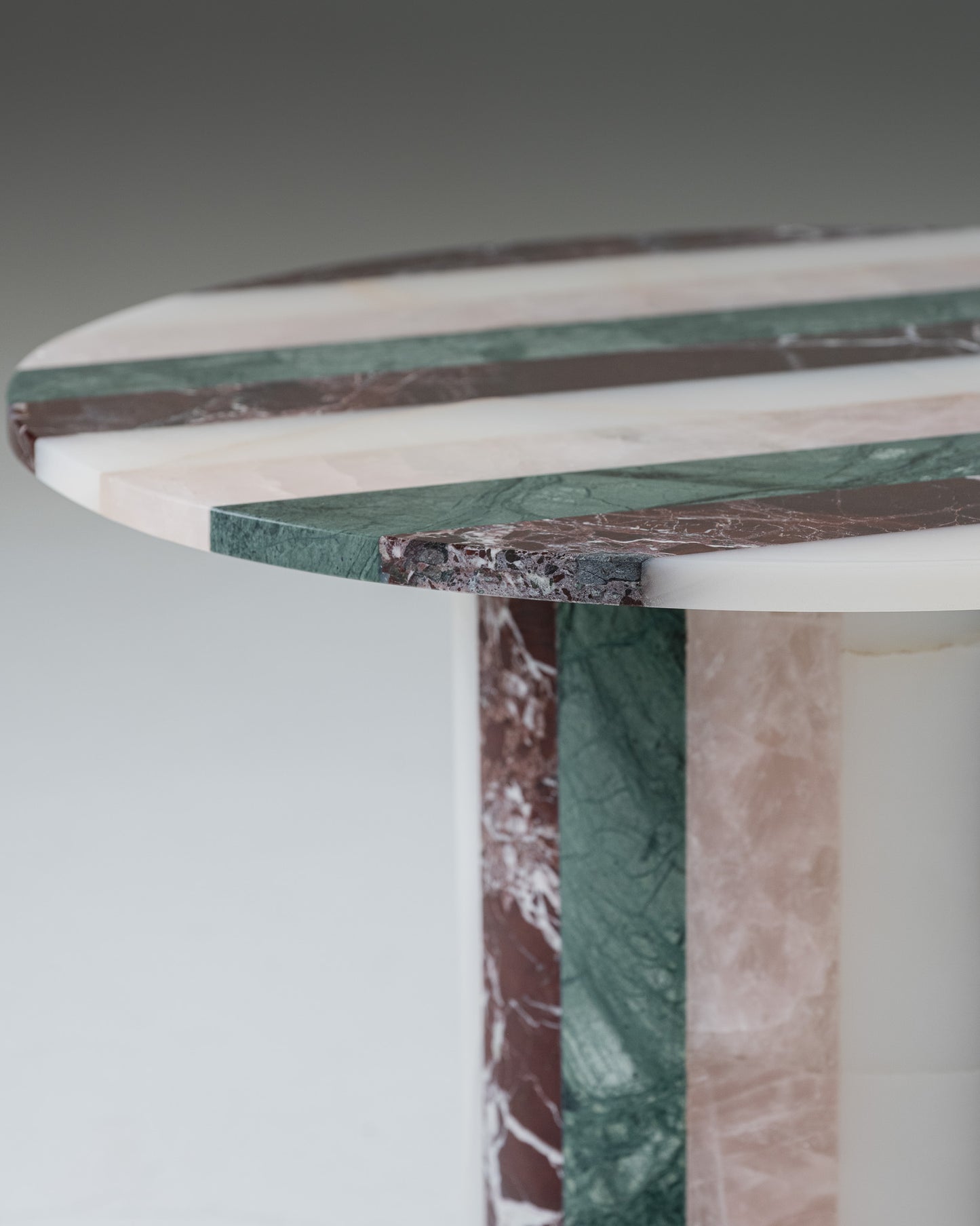 FRIDA SIDE TABLE IN ONYX