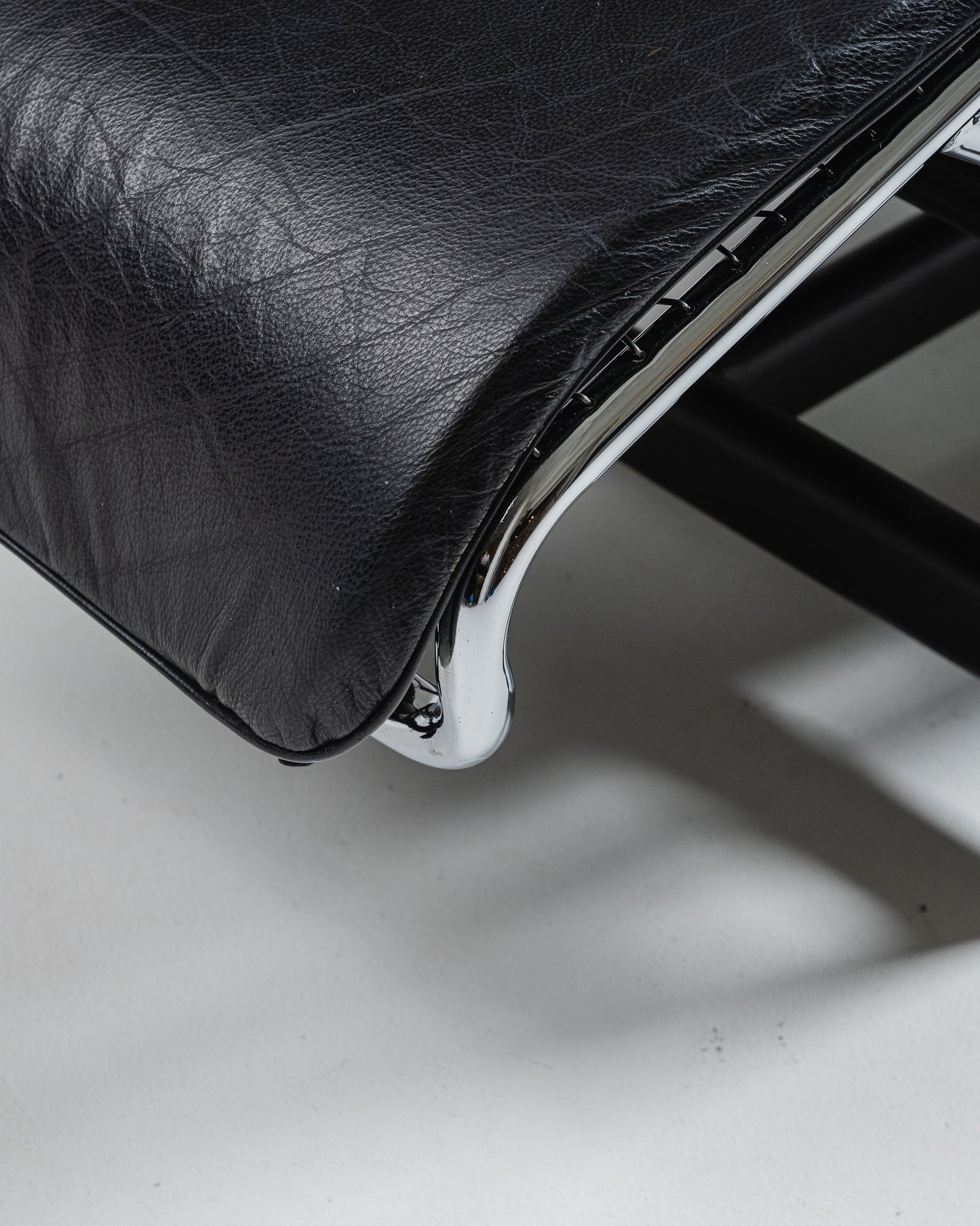 LC4 CHAISE LONGUE, LE CORBUSIER, 1960s
