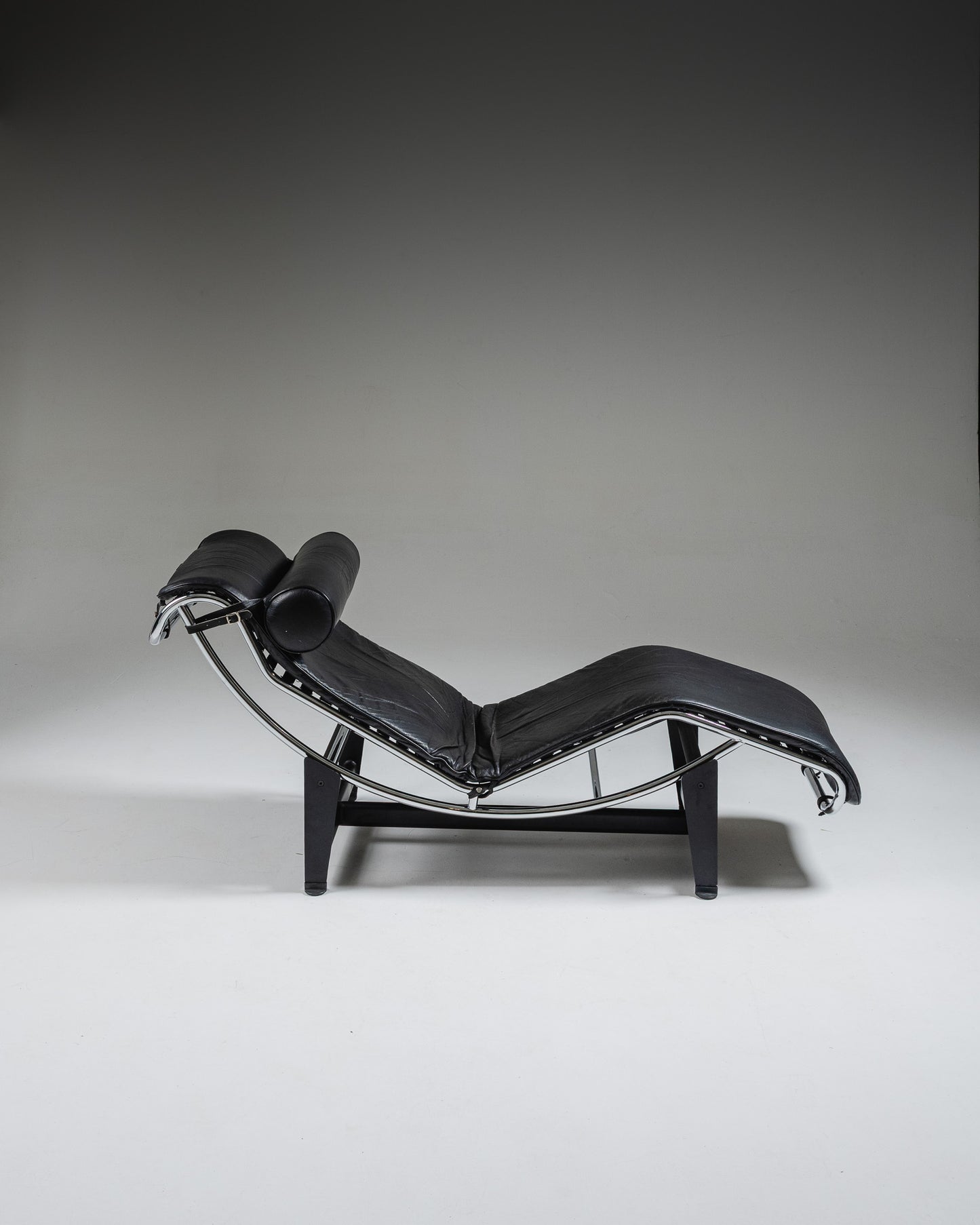 LC4 CHAISE LONGUE, LE CORBUSIER, 1960s