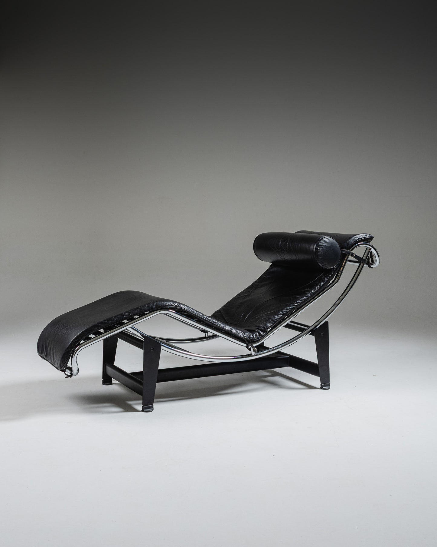 LC4 CHAISE LONGUE, LE CORBUSIER, 1960s