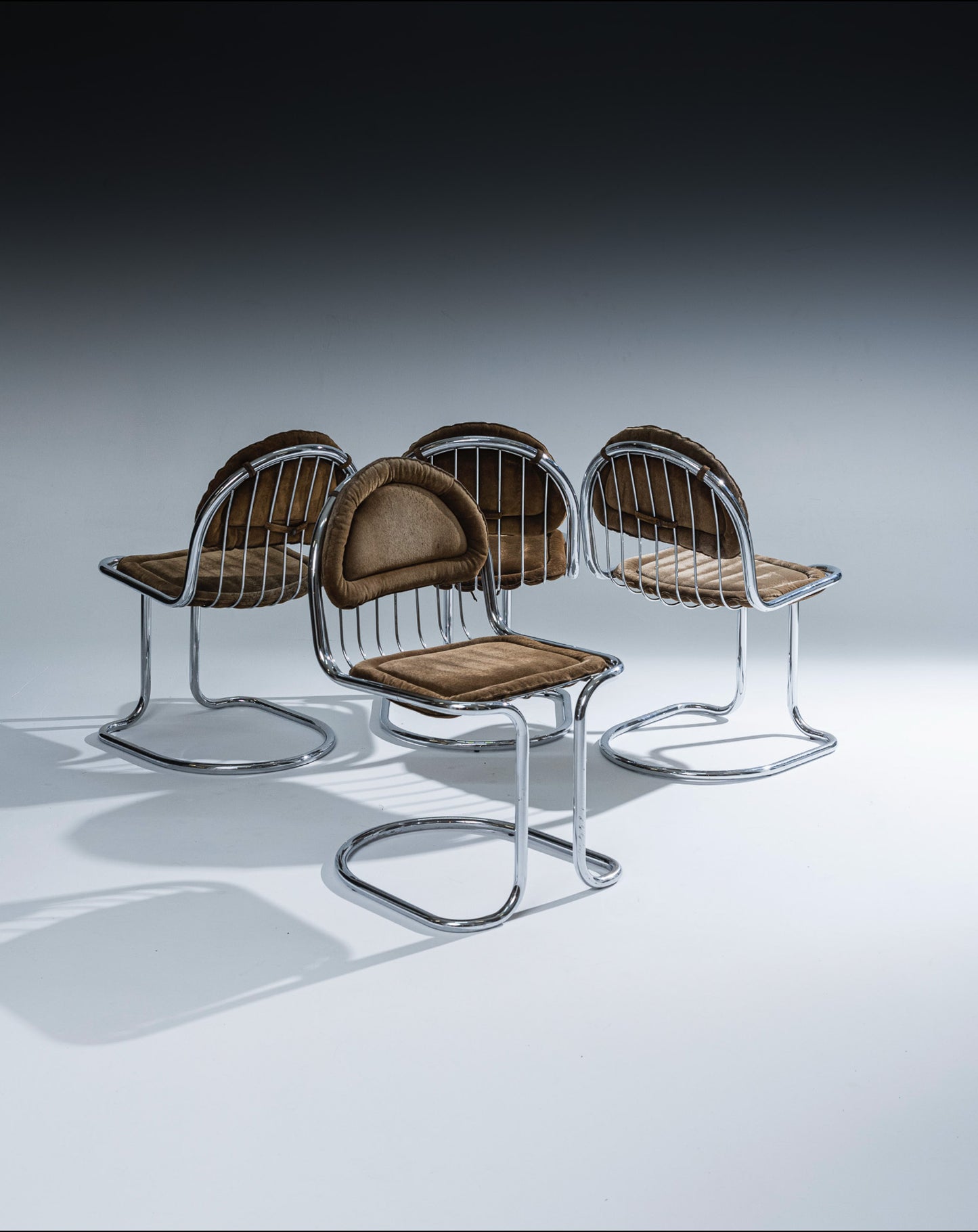 SET DE 4 CHAISES EN VELOURS, GASTONE RINALDI, 1970s