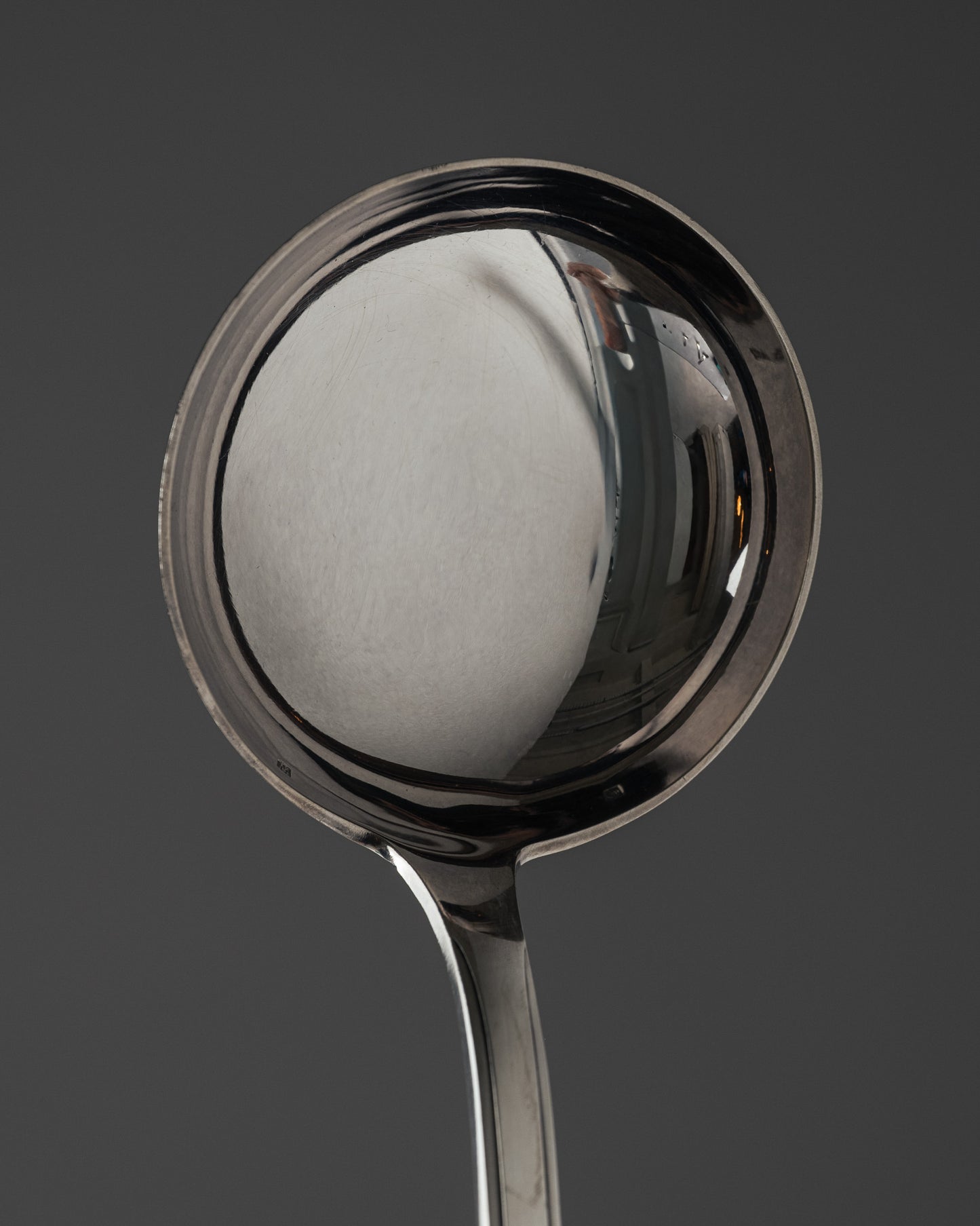 MÉNAGÈRE EN MÉTAL ARGENTÉ, INOX ET PORCELAINE, 1940s