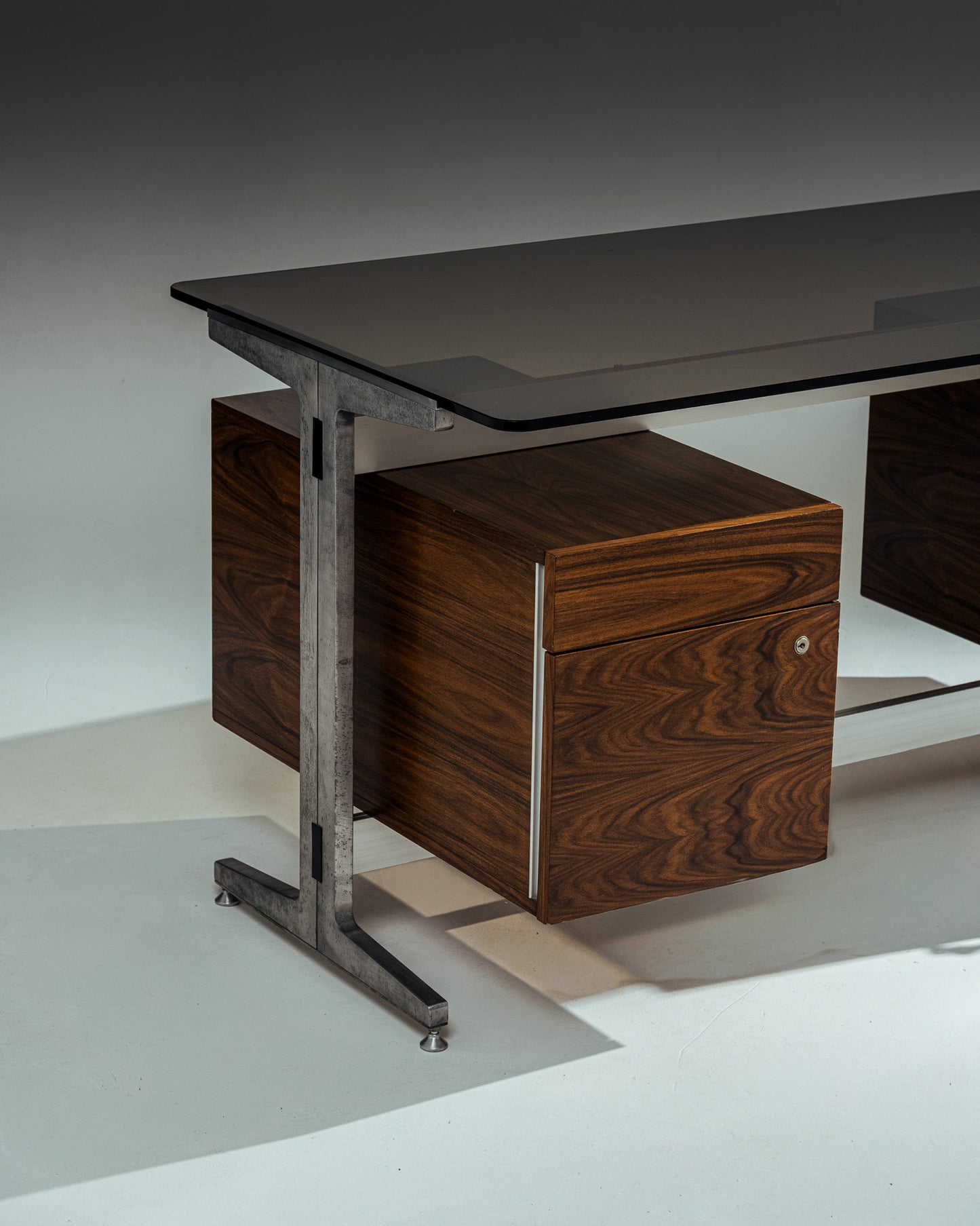 BUREAU EN PALISSANDRE, ÉTIENNE FERMIGIER, 1970s