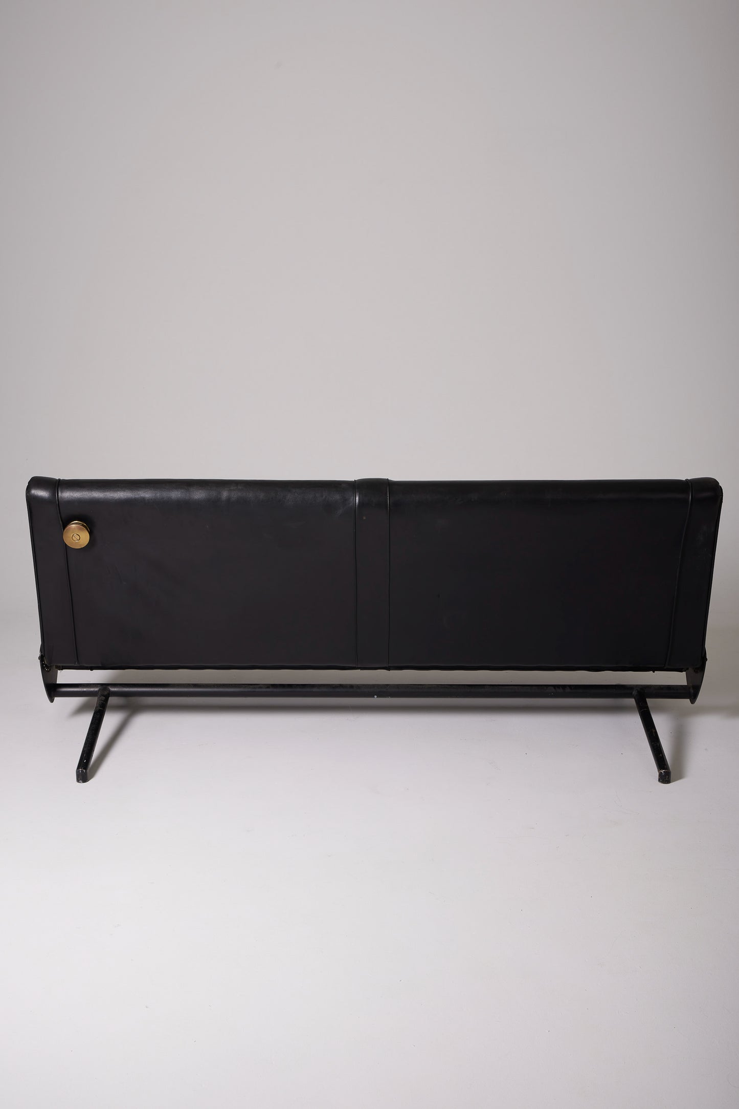 LEATHER SOFA D70 BY OSVALDO BORSANI