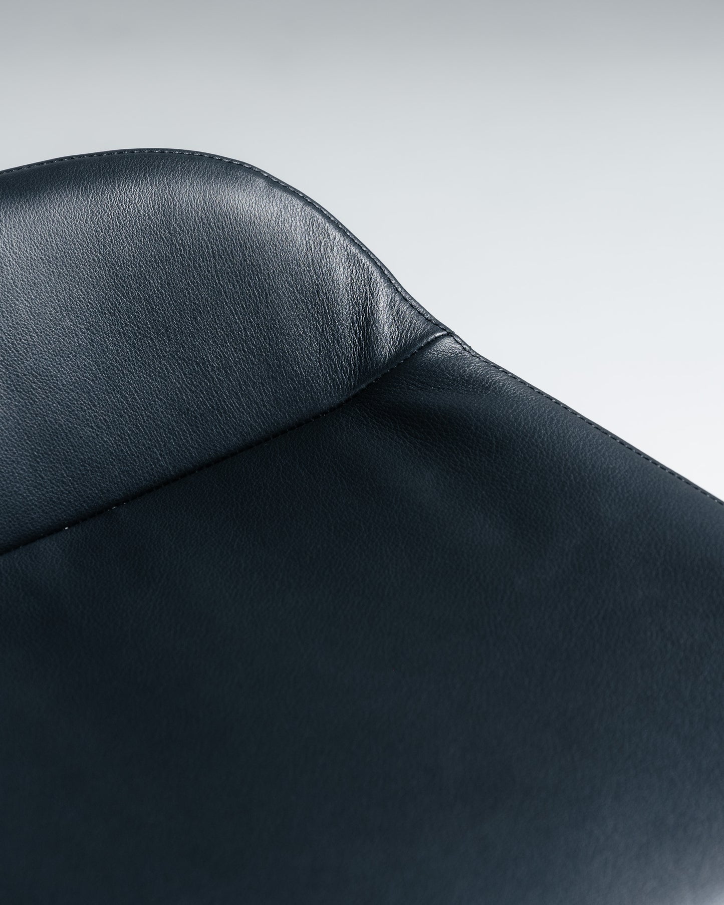 'TURTLE' STOOL, PEARSON LLOYD, WALTER KNOLL