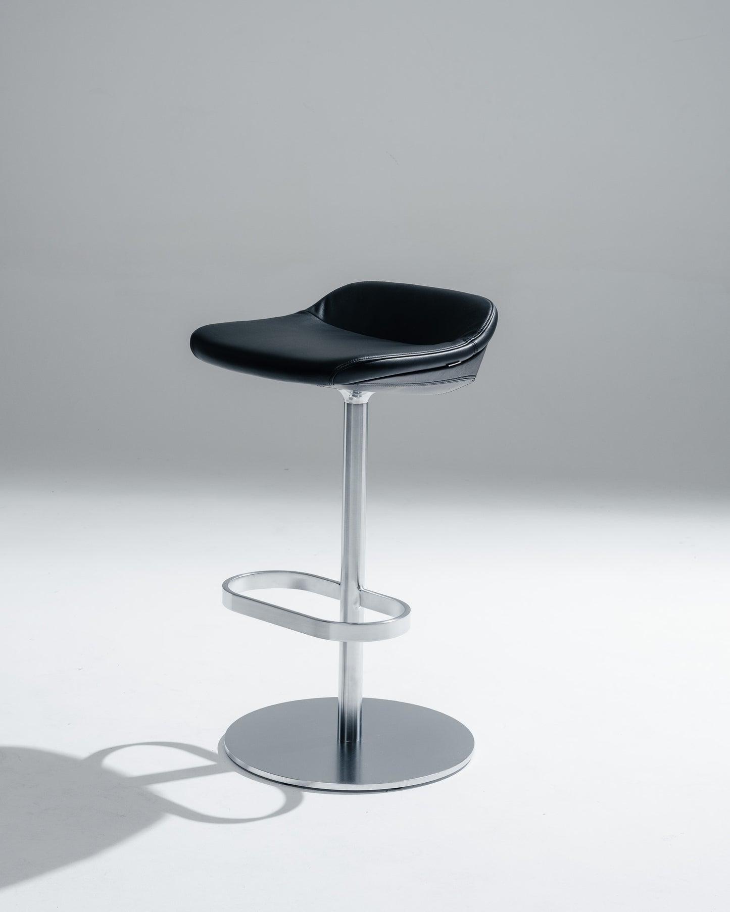 'TURTLE' STOOL, PEARSON LLOYD, WALTER KNOLL
