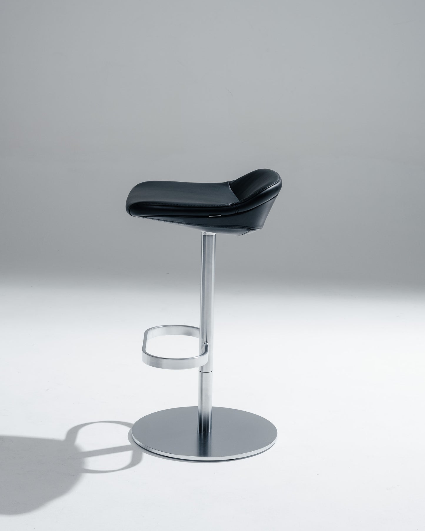 'TURTLE' STOOL, PEARSON LLOYD, WALTER KNOLL