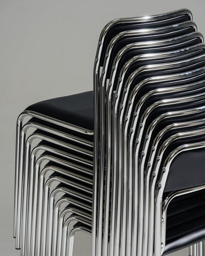 CHAISE EN ACIER TUBULAIRE ET SIMILI CUIR NOIR, 1980s