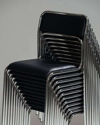CHAISE EN ACIER TUBULAIRE ET SIMILI CUIR NOIR, 1980s