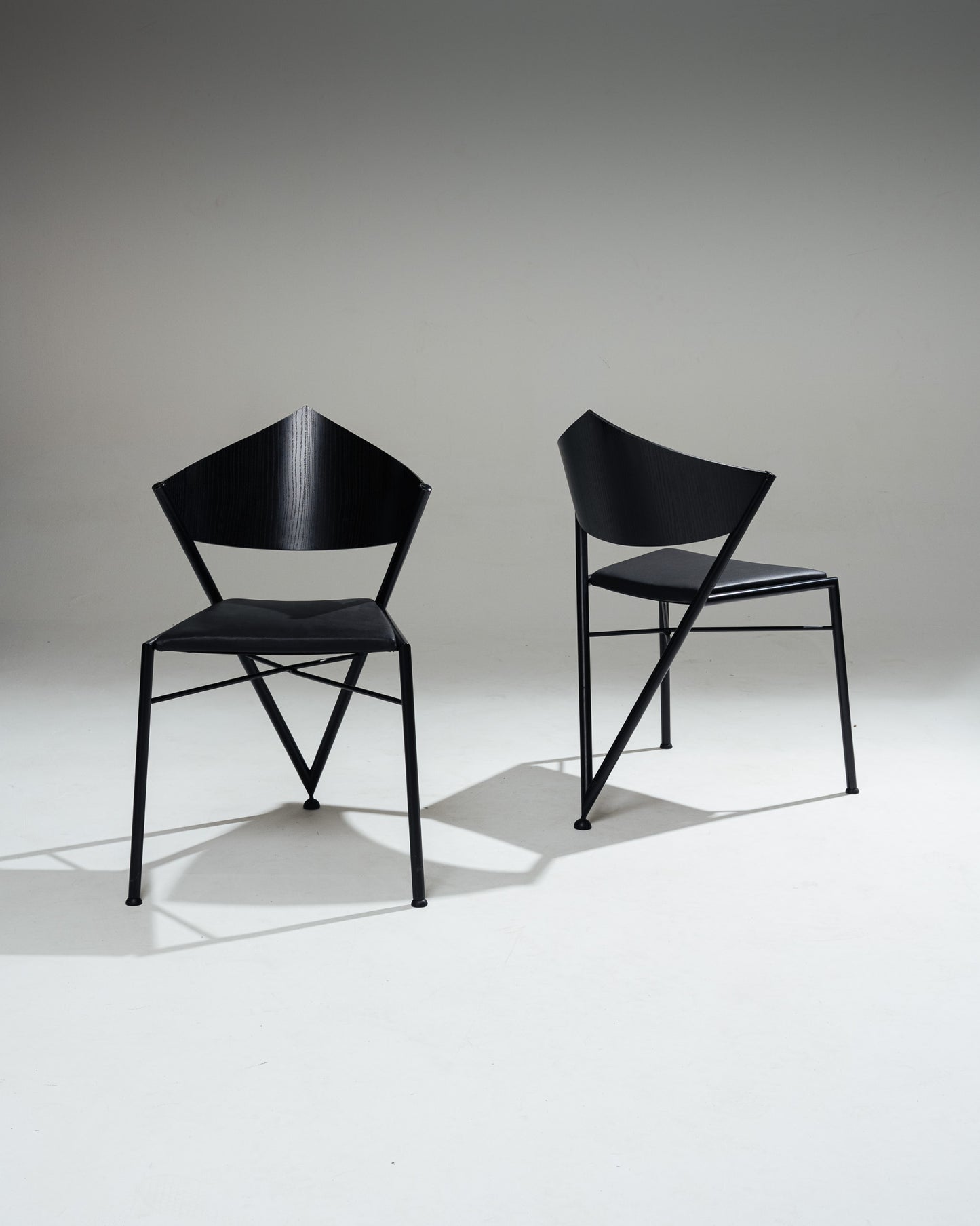 SET OF 4 POSTMODERN 'D-TEC' CHAIRS, VICTORY, 1980s