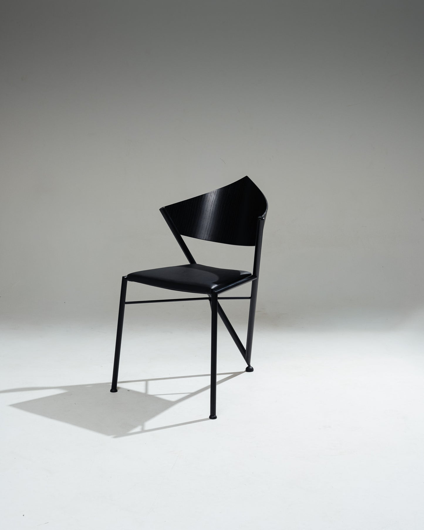 SET OF 4 POSTMODERN 'D-TEC' CHAIRS, VICTORY, 1980s