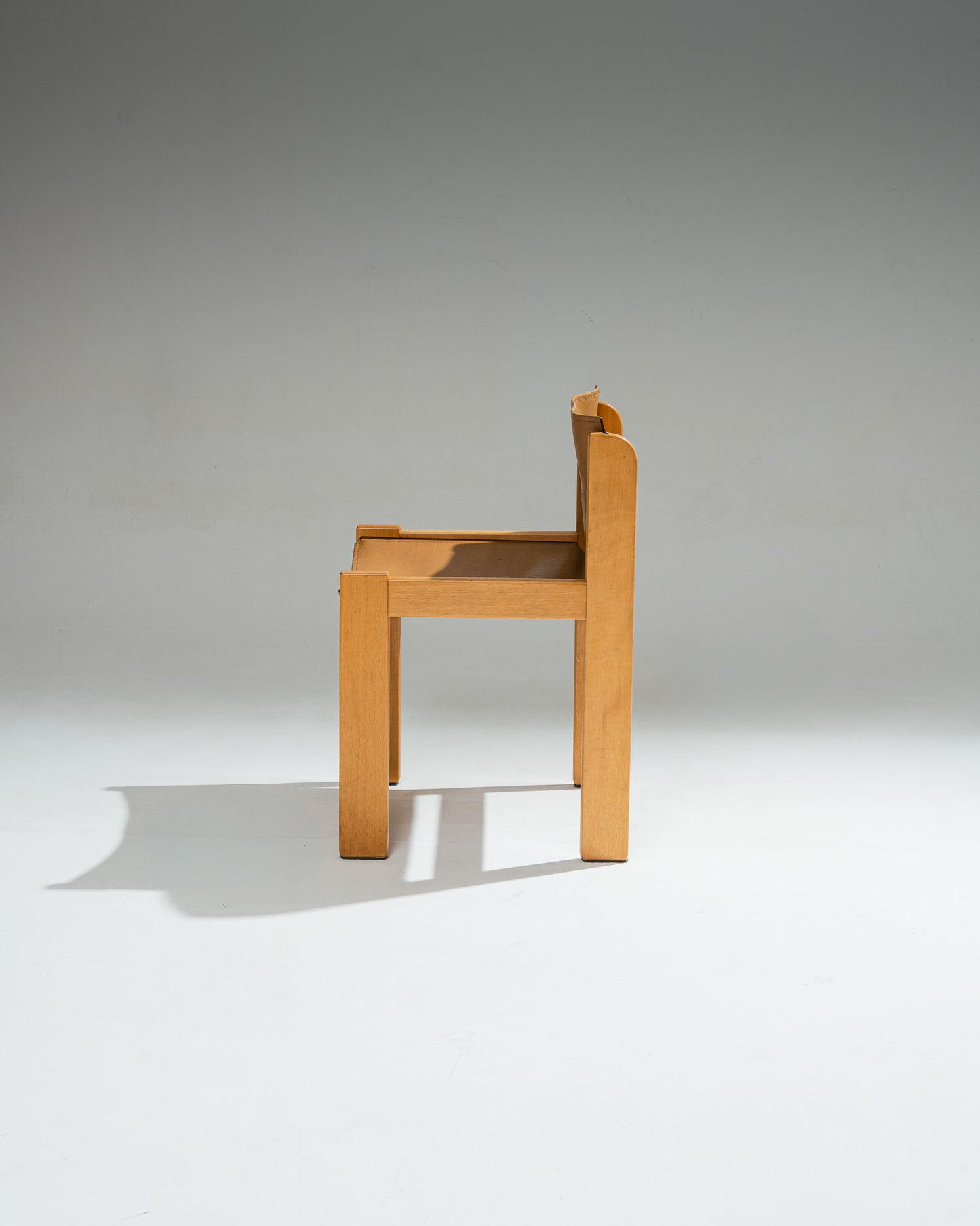 SET OF 4 SADDLE LEATHER AND BEECHWOOD CHAIRS, IBISCO SEDIE, 1970s