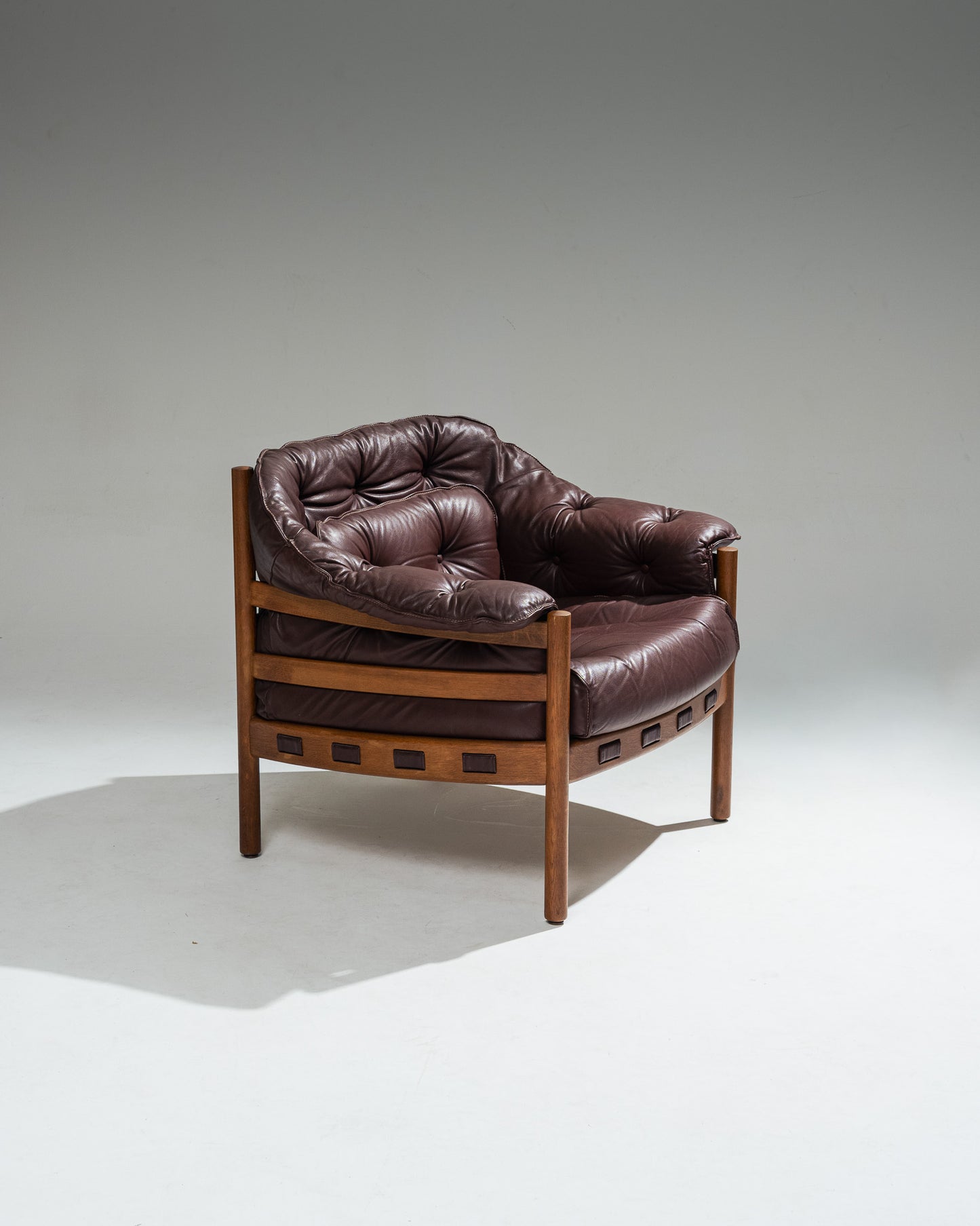 '925' LEATHER AND WOOD ARMCHAIR, ARNE NORELL, COJA CULEMBORG, 1960s