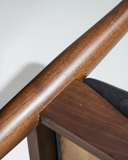 WALNUT AND LEATHER '620' CHAIR, SILVIO COPPOLA, BERNINI, 1960s
