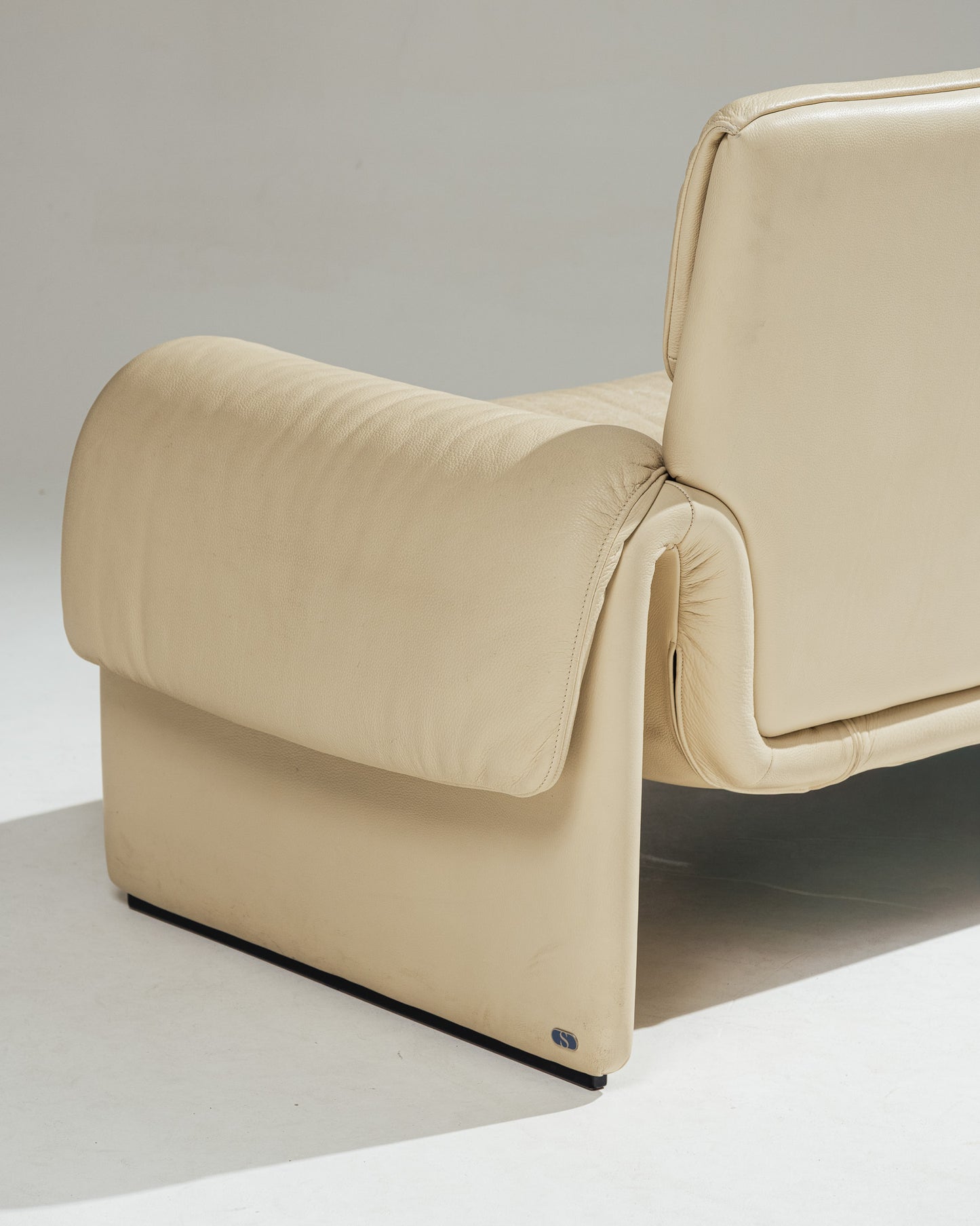 'DS 2011' LEATHER SOFA, DE SEDE, 1980s