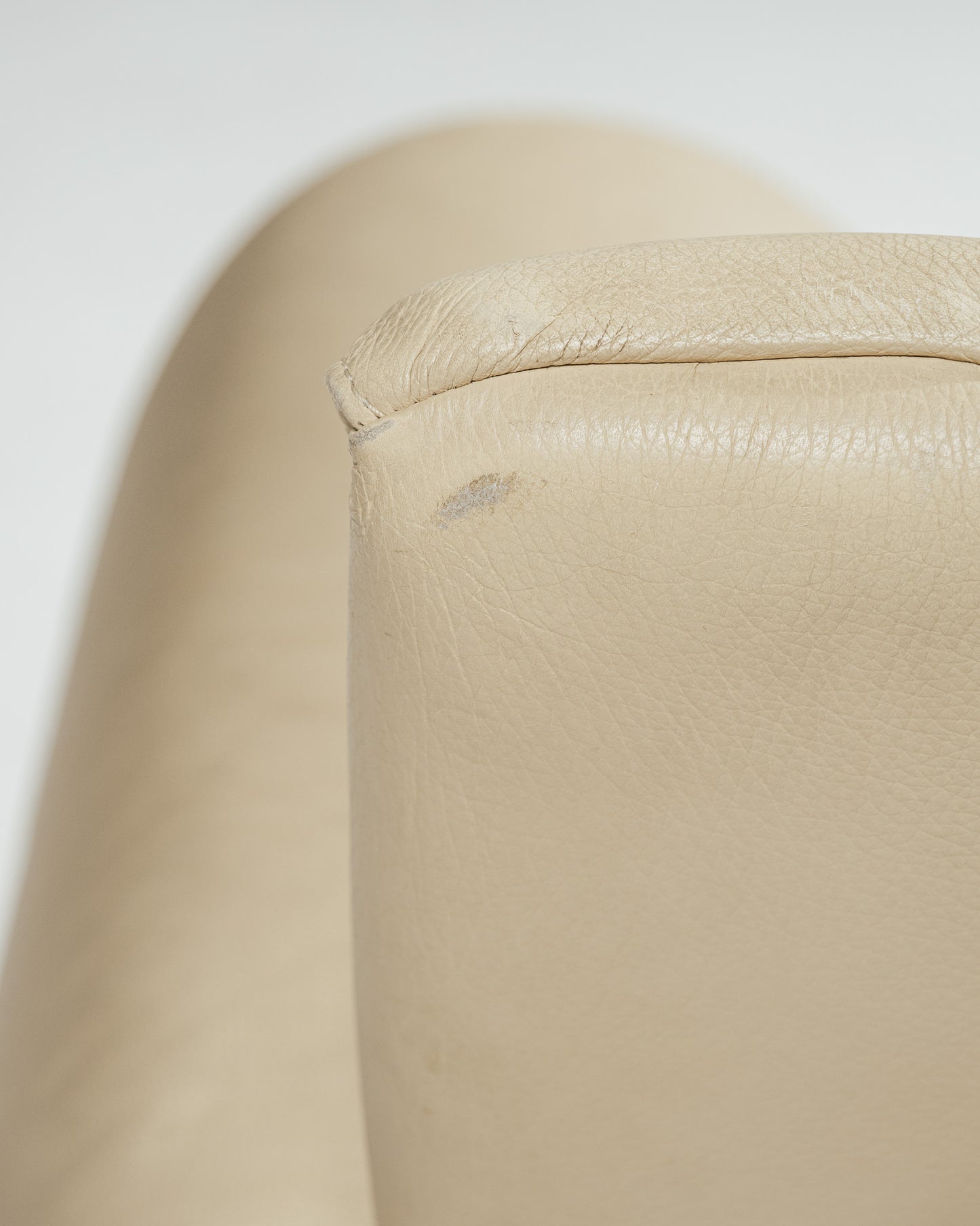 'DS 2011' LEATHER SOFA, DE SEDE, 1980s