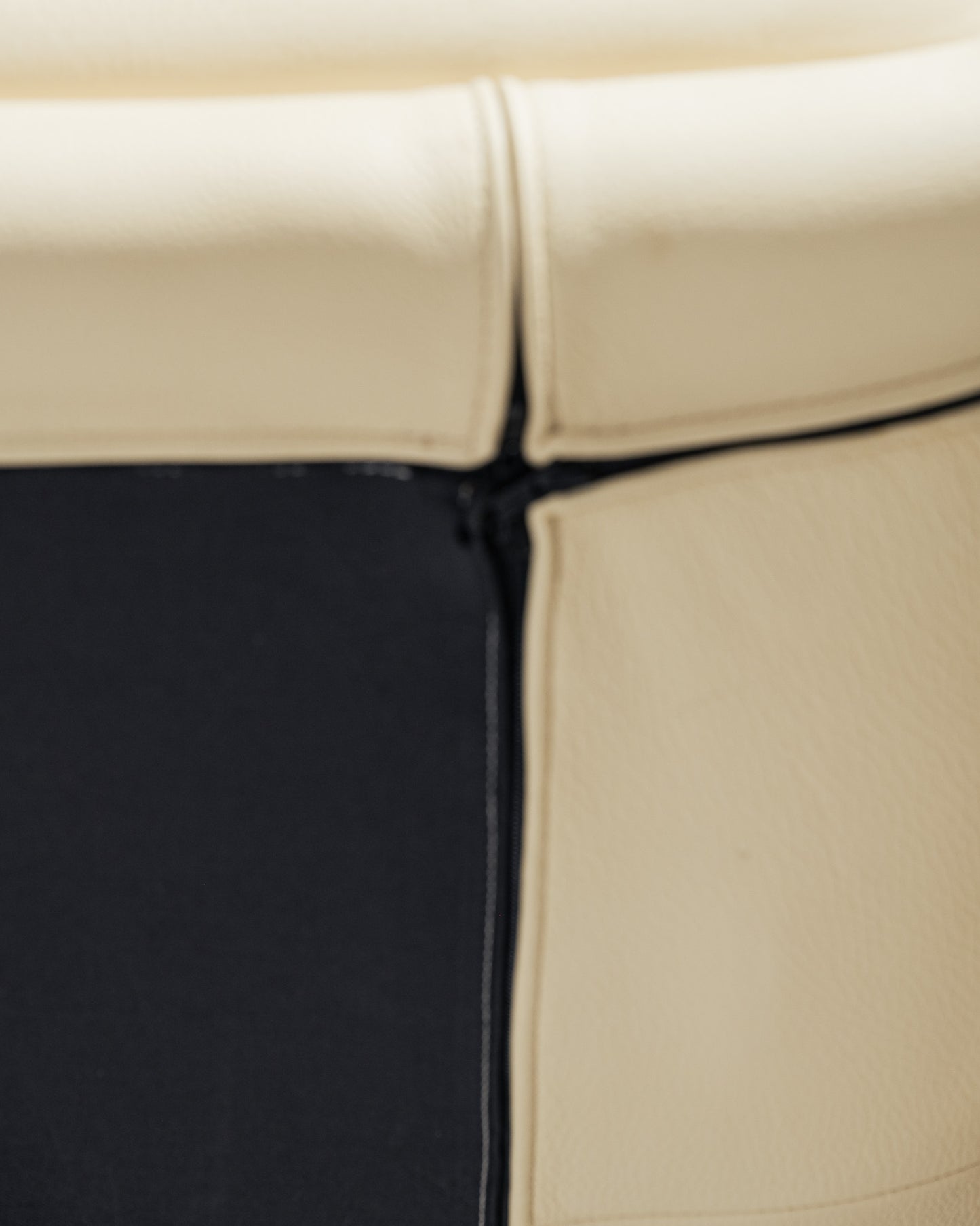 'DS 2011' LEATHER SOFA, DE SEDE, 1980s