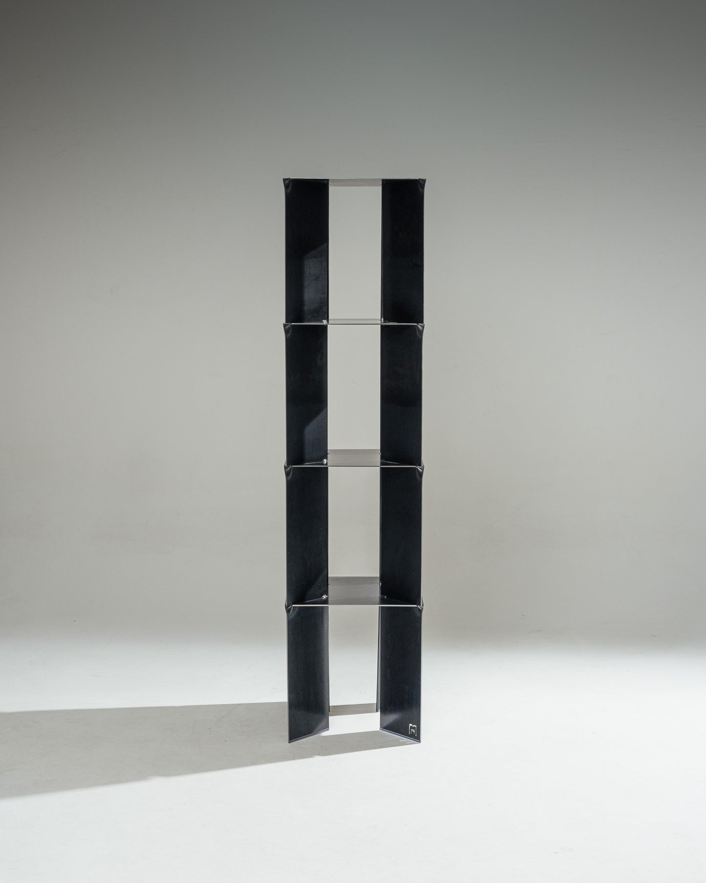 L TOMO SHELF