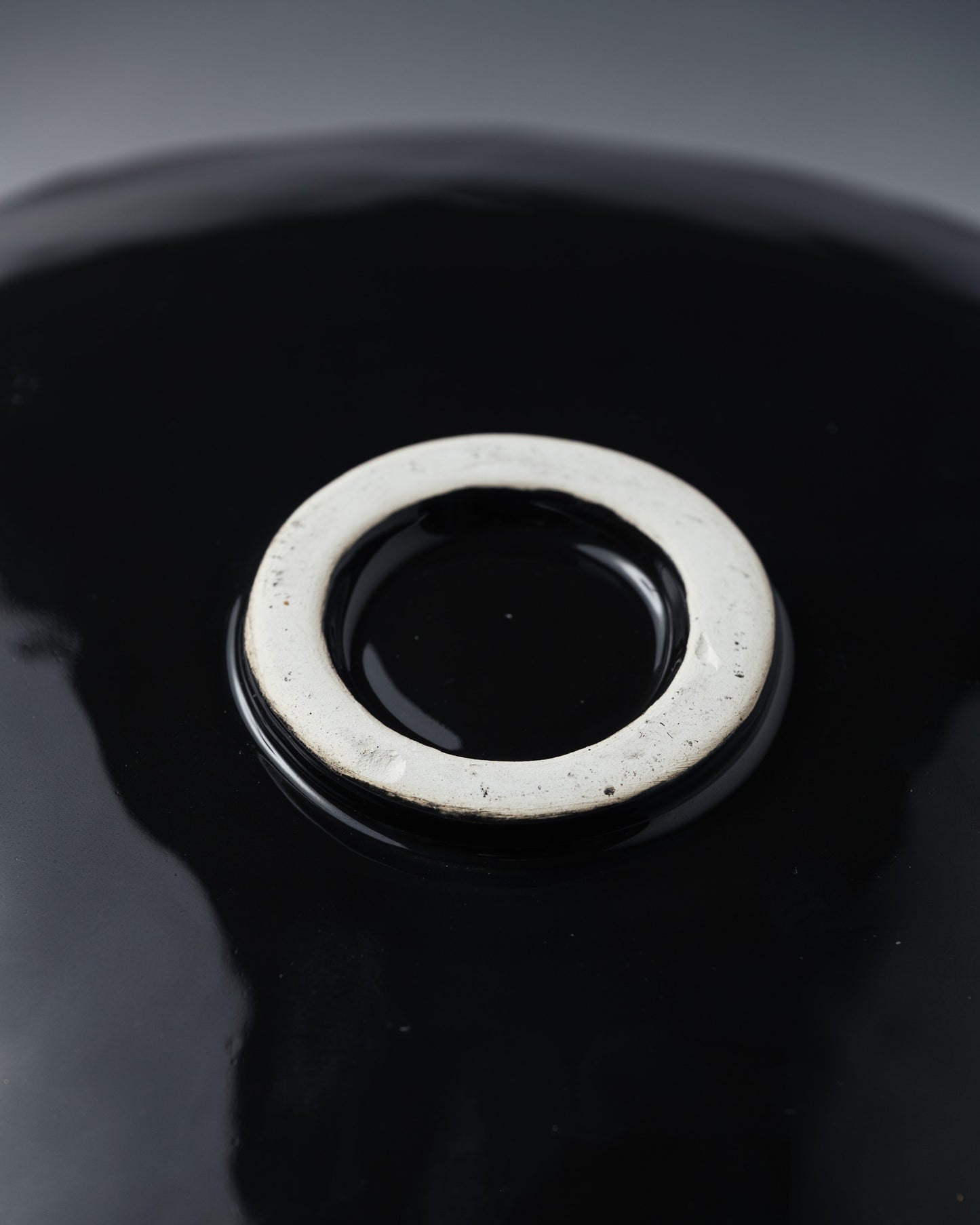 BLACK CERAMIC PLATE, ELDAROV.T