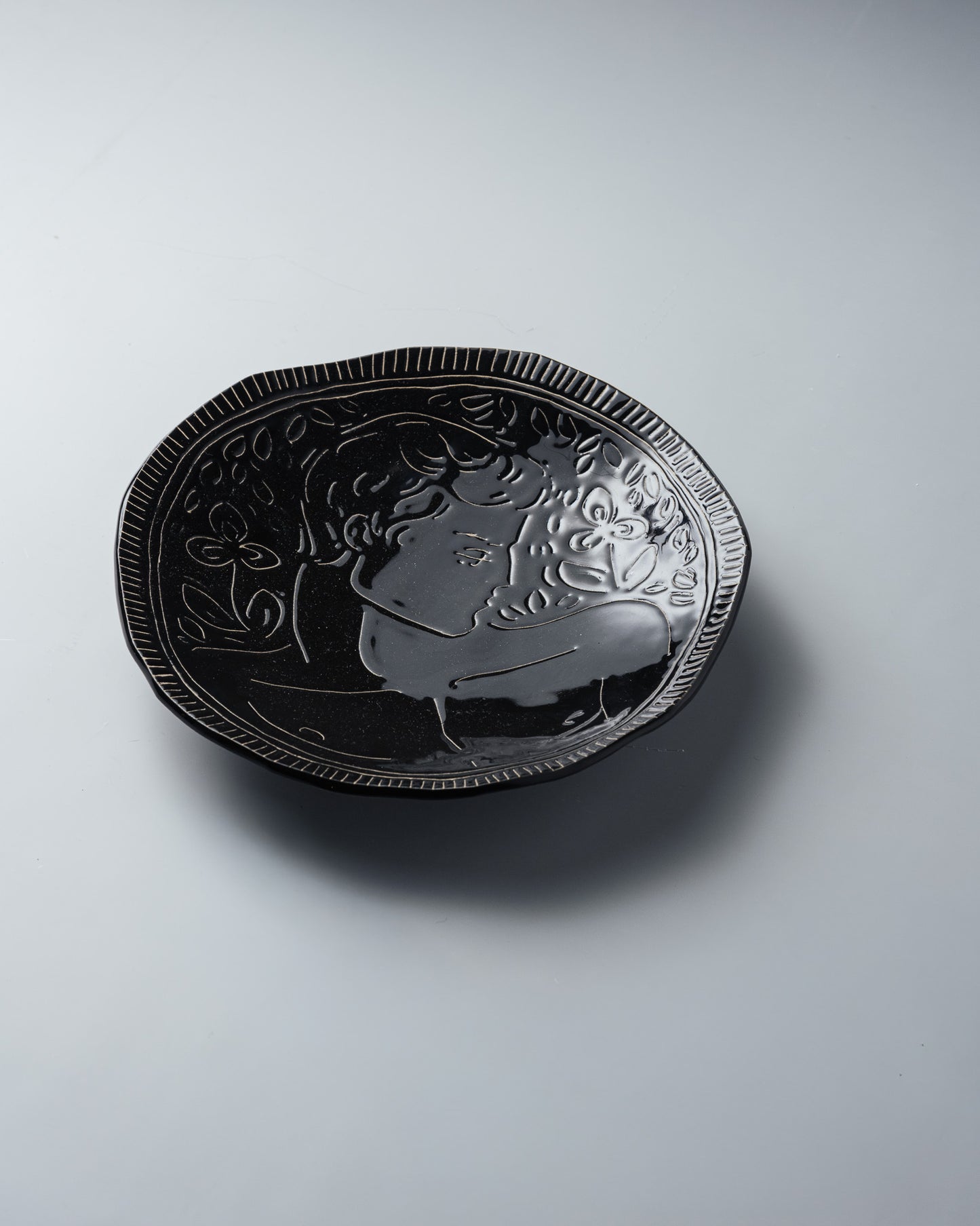 BLACK CERAMIC PLATE, ELDAROV.T
