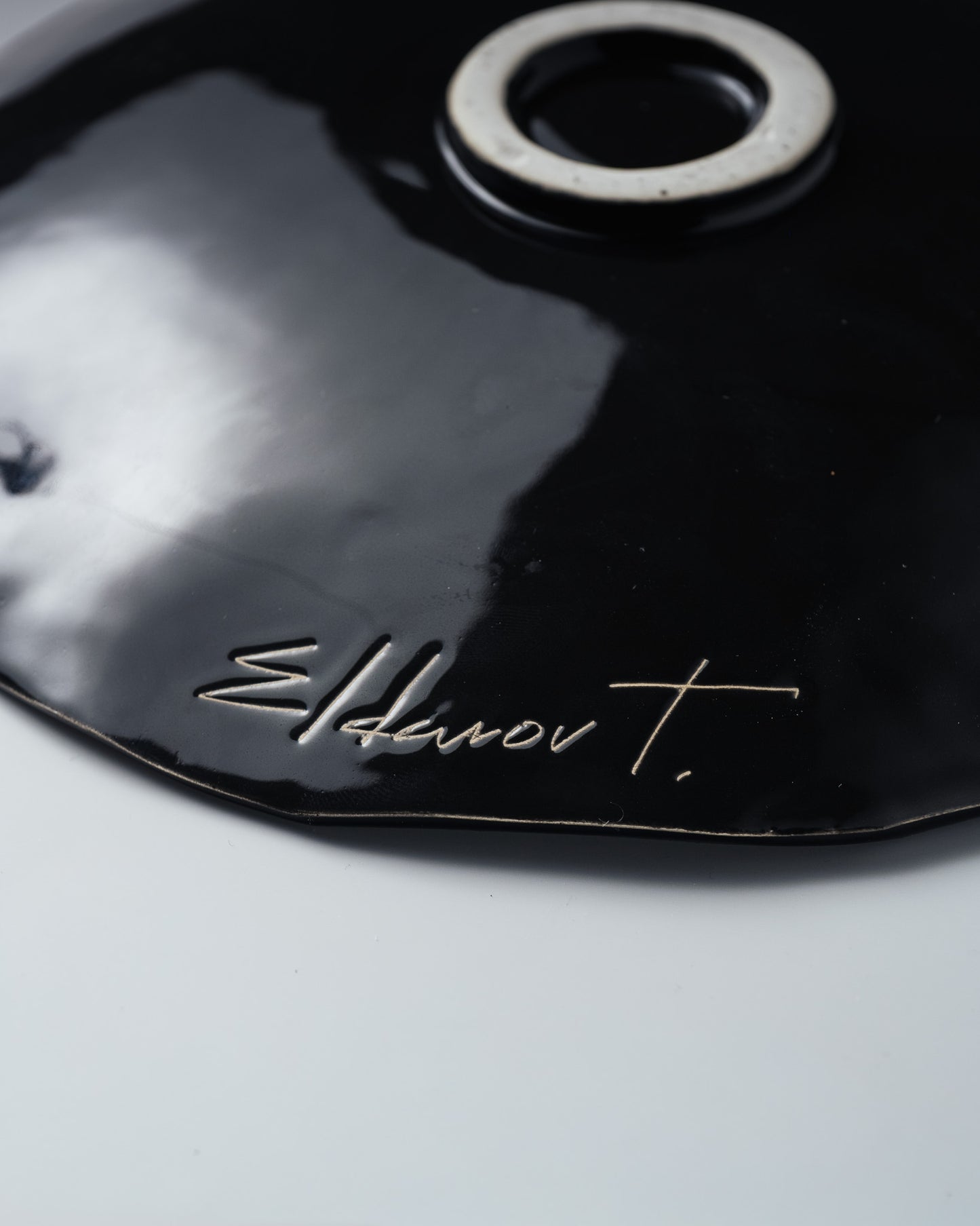 BLACK CERAMIC PLATE, ELDAROV.T