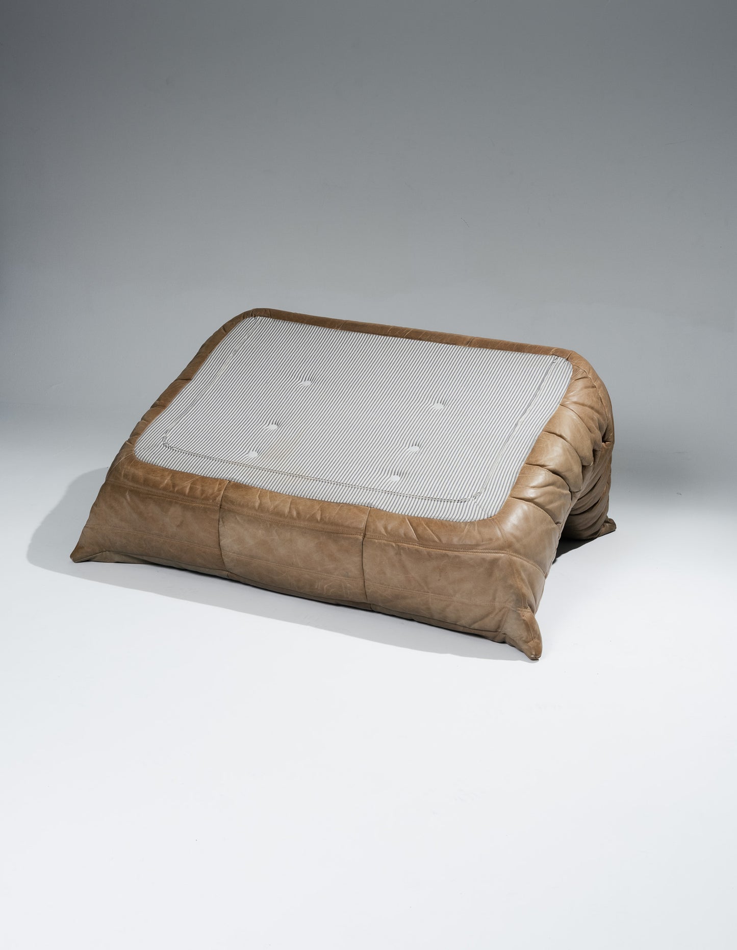 'TOGO' SETTEE, MICHEL DUCAROY, LIGNE ROSET