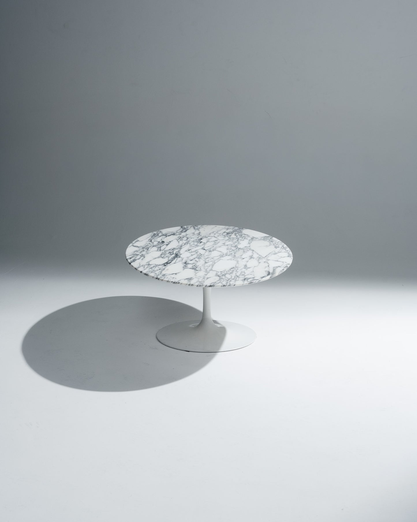 'TULIP' COFFEE TABLE, EERO SAARINEN, KNOLL INTERNATIONAL, 1950s