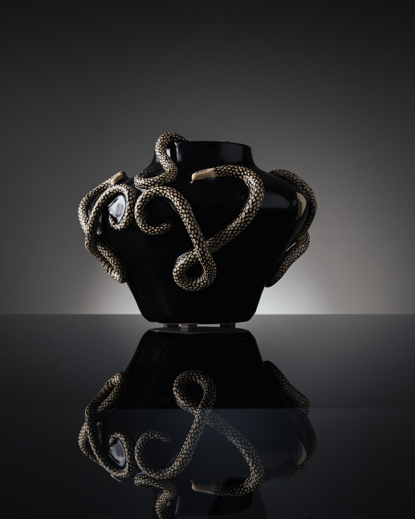 BLACK VASE 'CRÉPUSCULE'