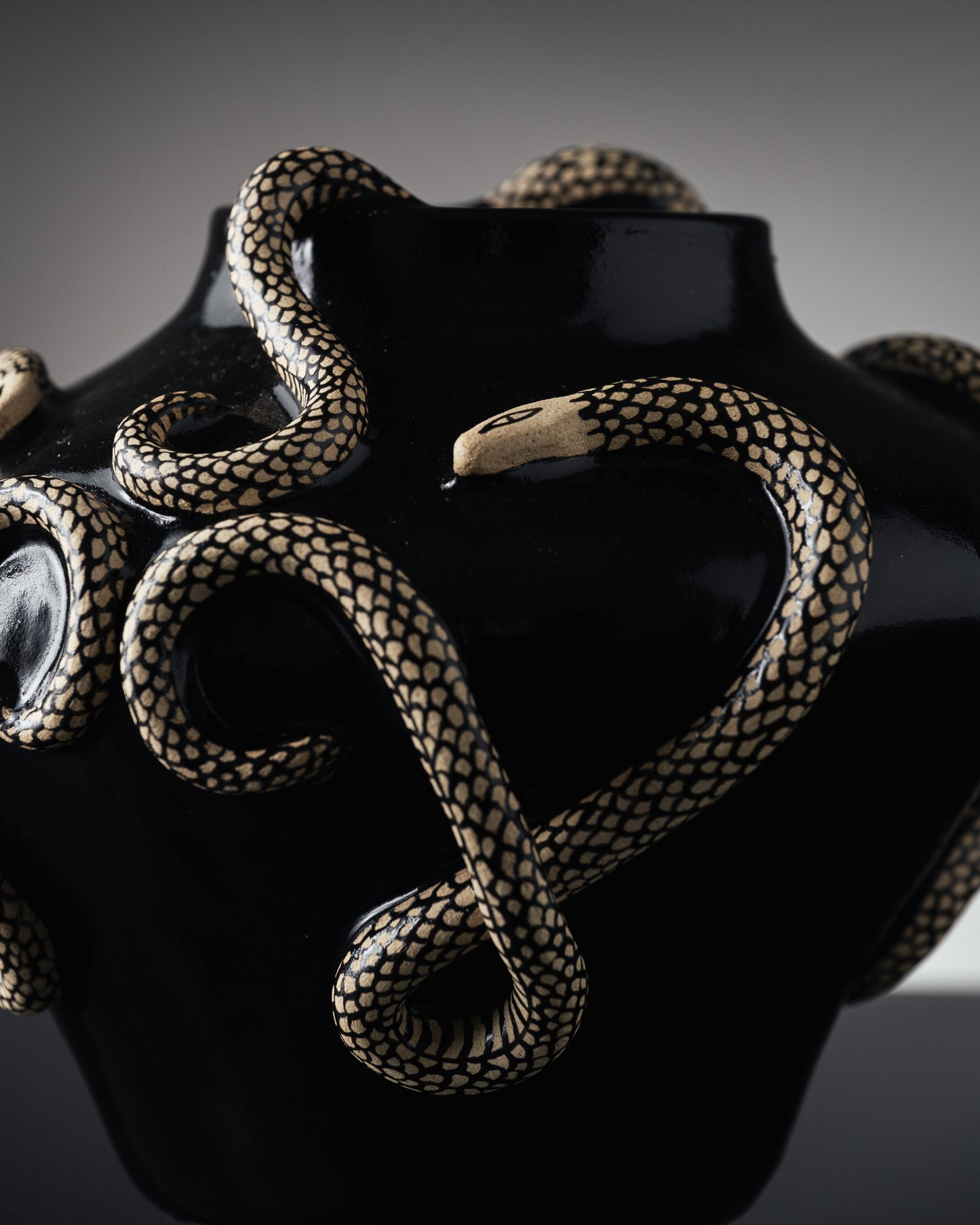 BLACK VASE 'CRÉPUSCULE'