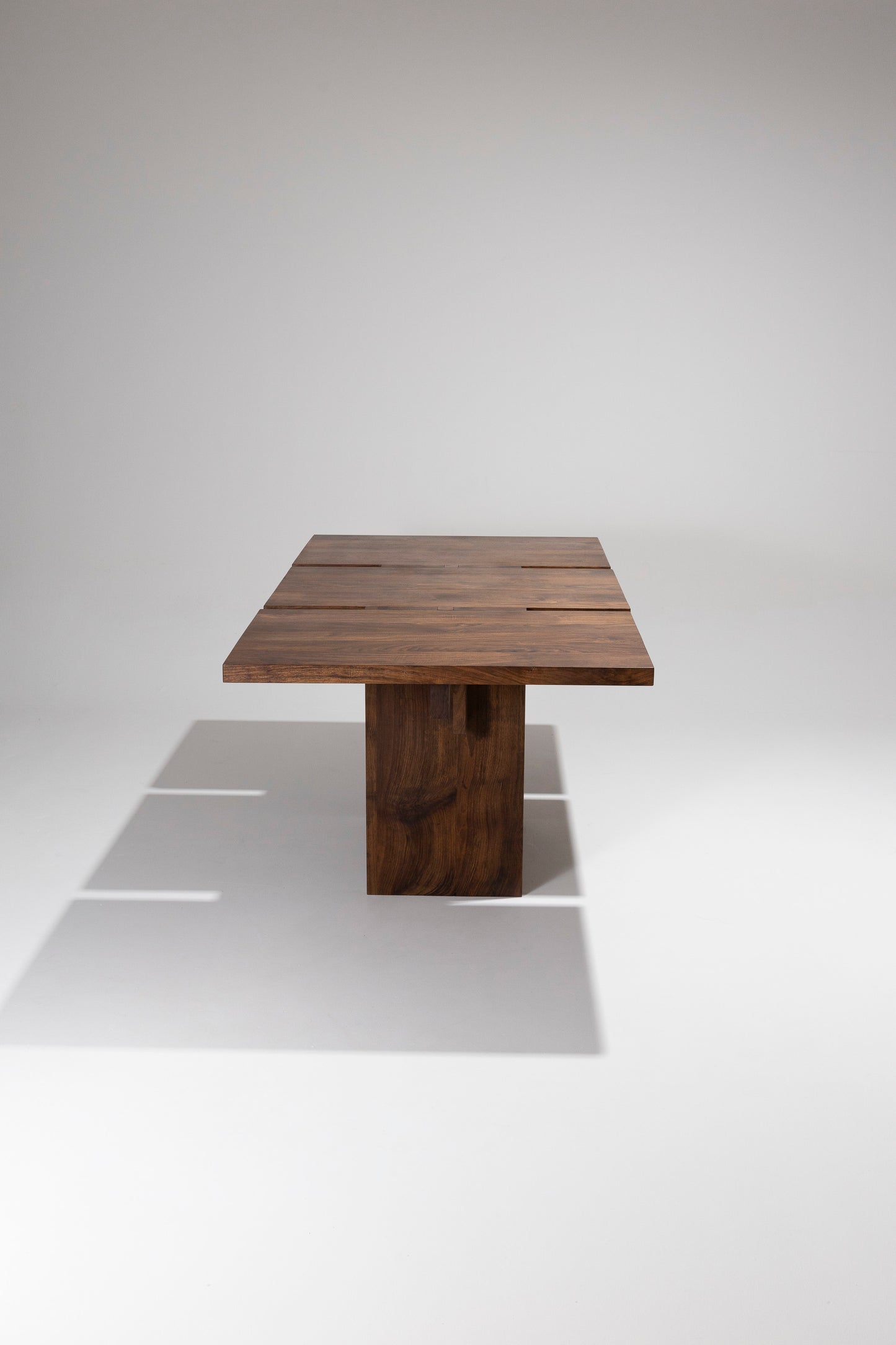 TABLE PROTOTYPE "INTERFERENCE"